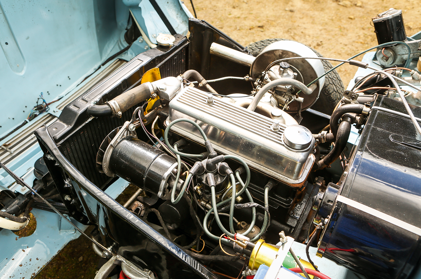 Classic & Sports Car – Sixties summer stunners: Herald vs Beetle vs Caravelle