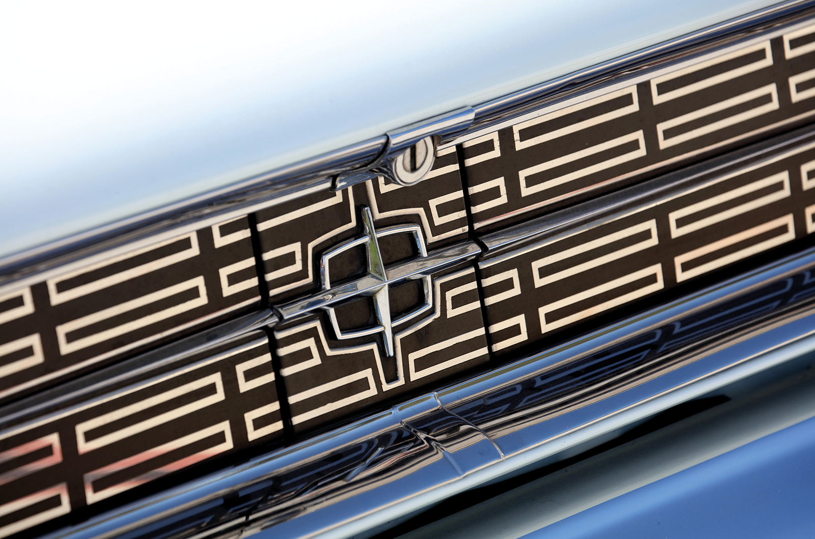 Classic & Sports Car – Continental shift: driving the Lincoln Continental