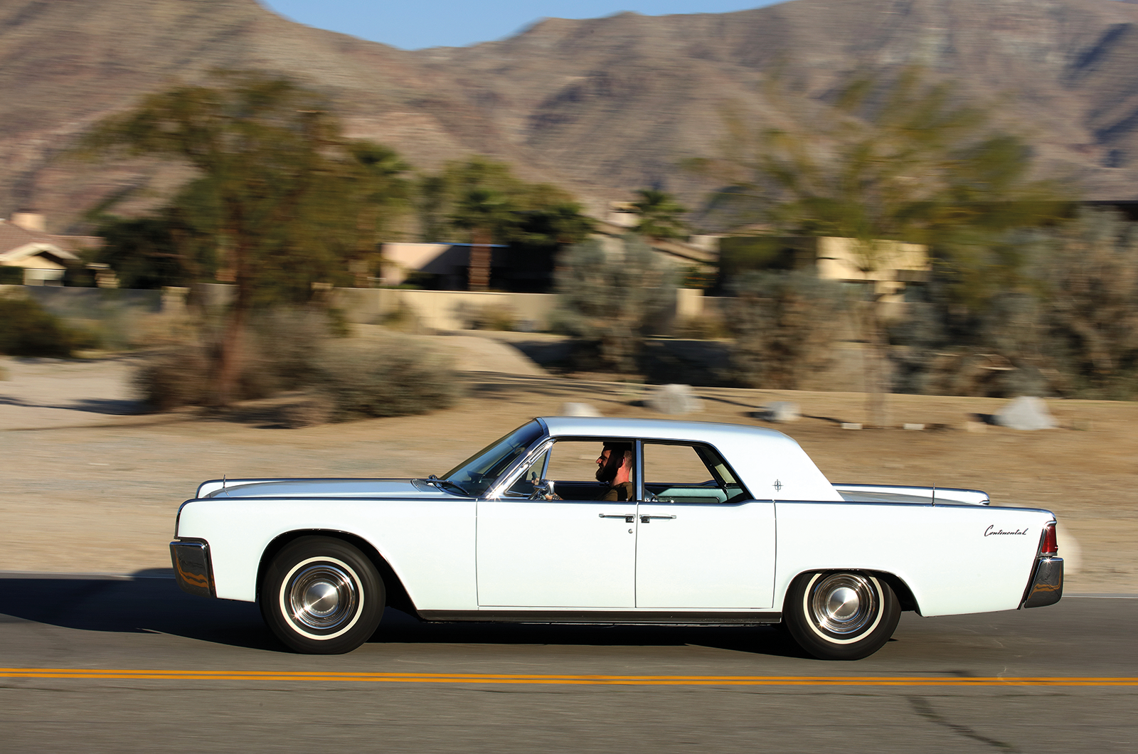 Classic & Sports Car – Continental shift: driving the Lincoln Continental