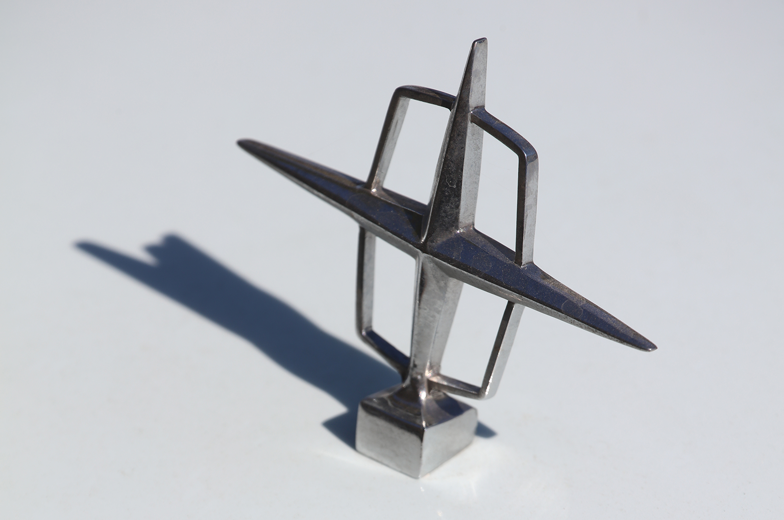 Classic & Sports Car – Continental shift: driving the Lincoln Continental