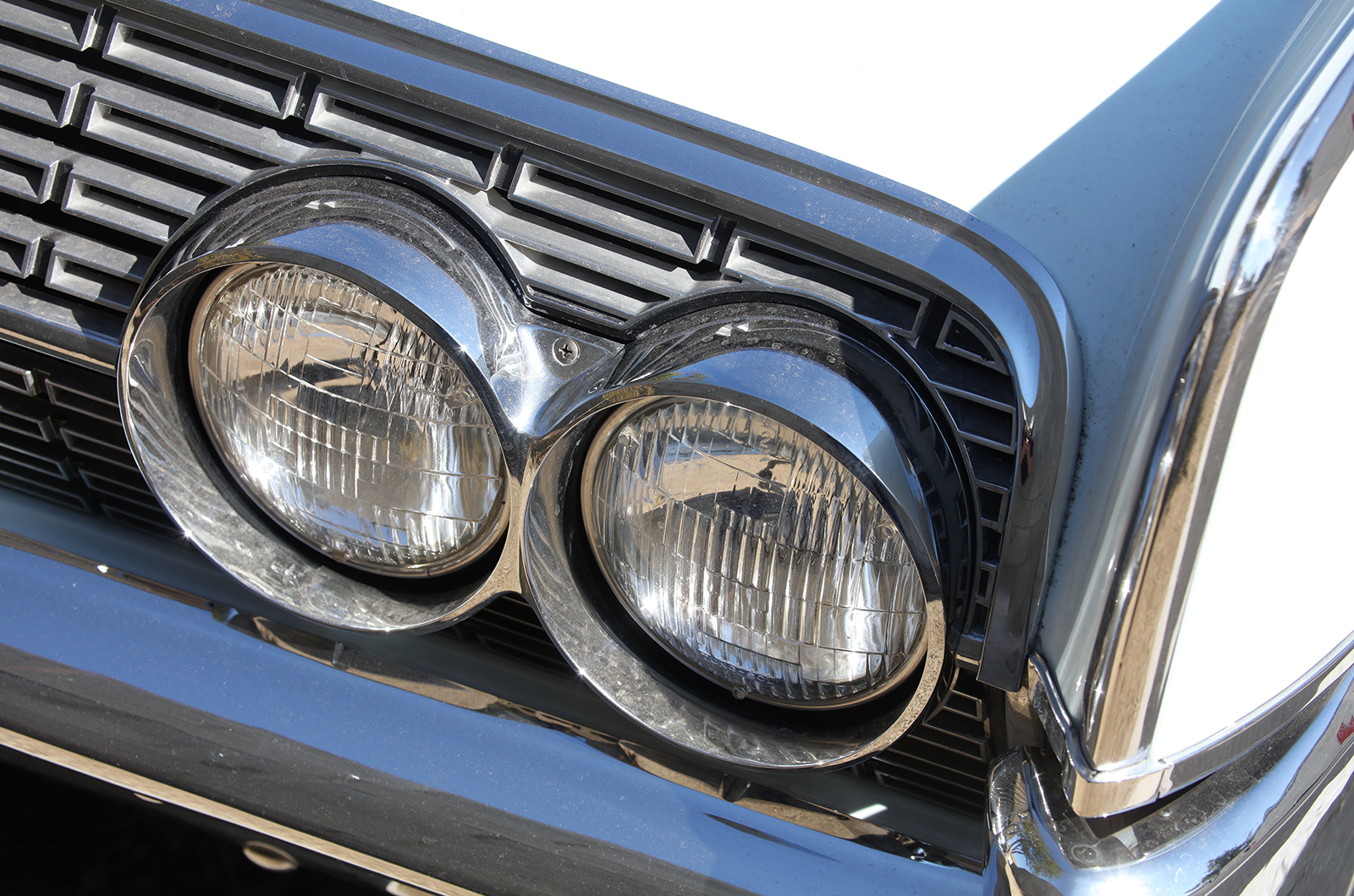 Classic & Sports Car – Continental shift: driving the Lincoln Continental