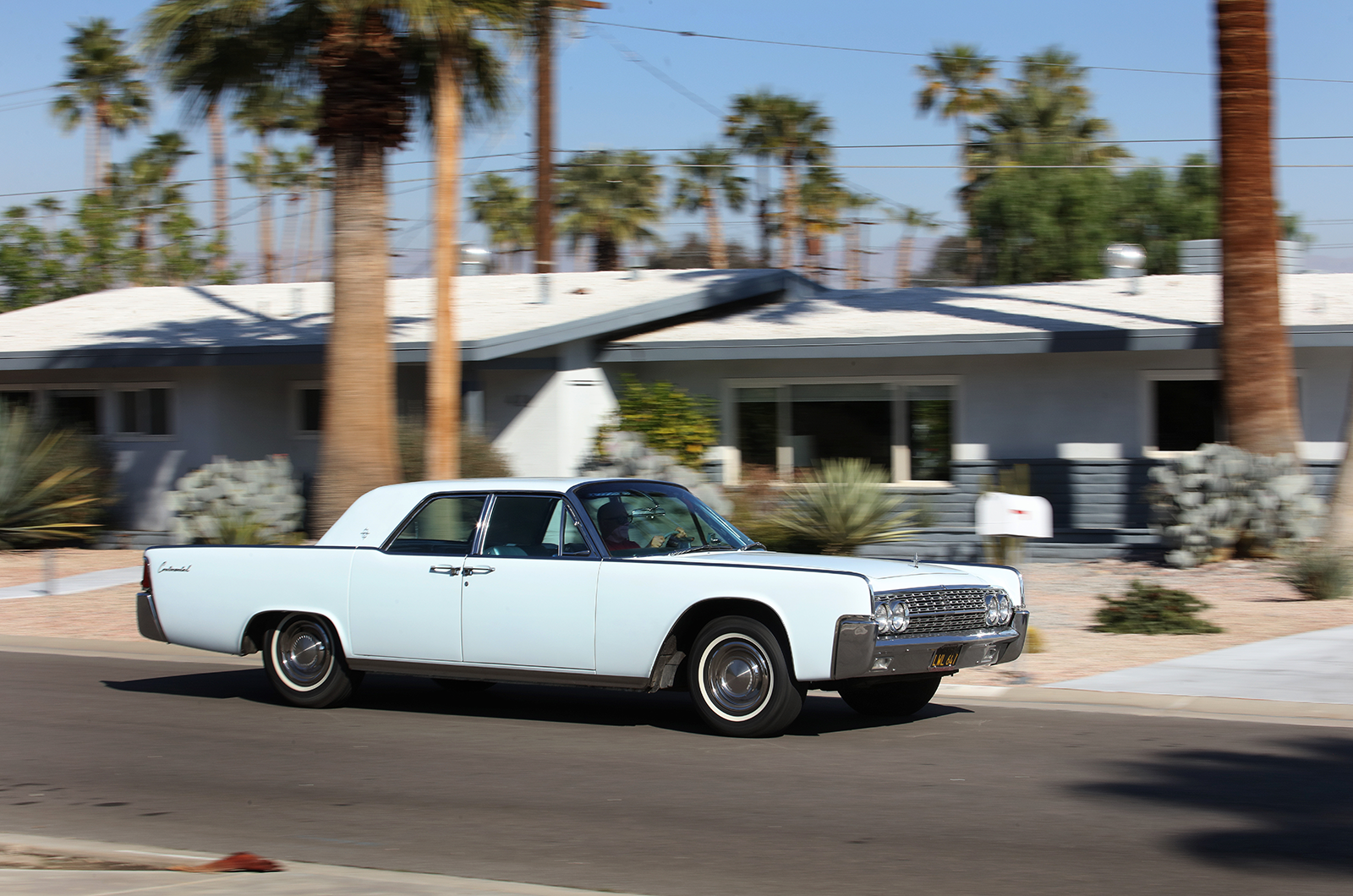 Classic & Sports Car – Continental shift: driving the Lincoln Continental