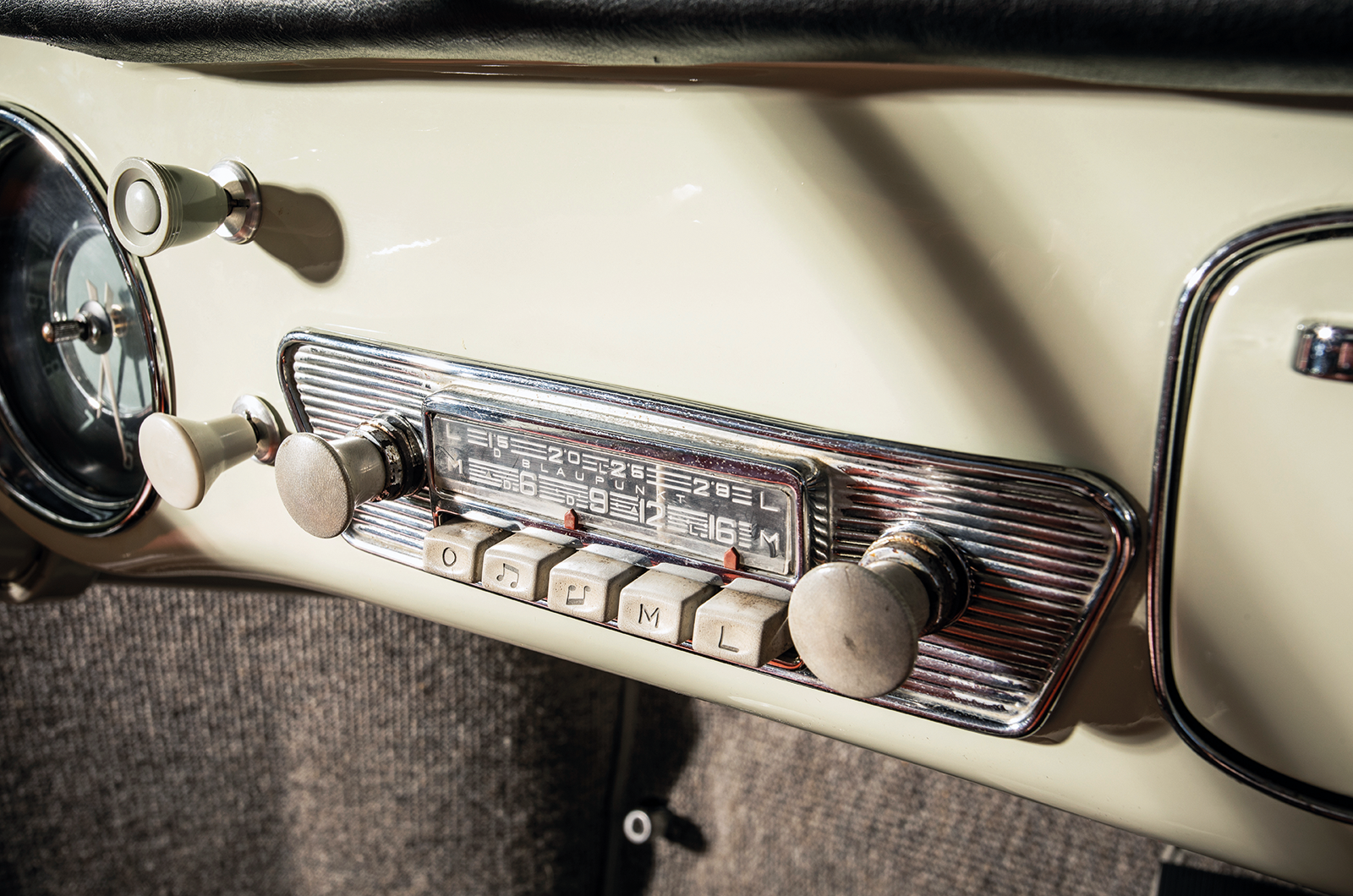 Classic & Sports Car – The award-winning Volkswagen Karmann Ghia that punches above its weight