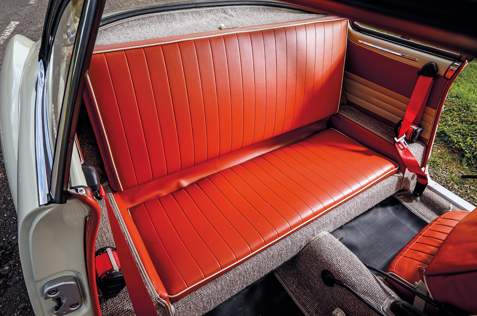 Classic & Sports Car – The award-winning Volkswagen Karmann Ghia that punches above its weight