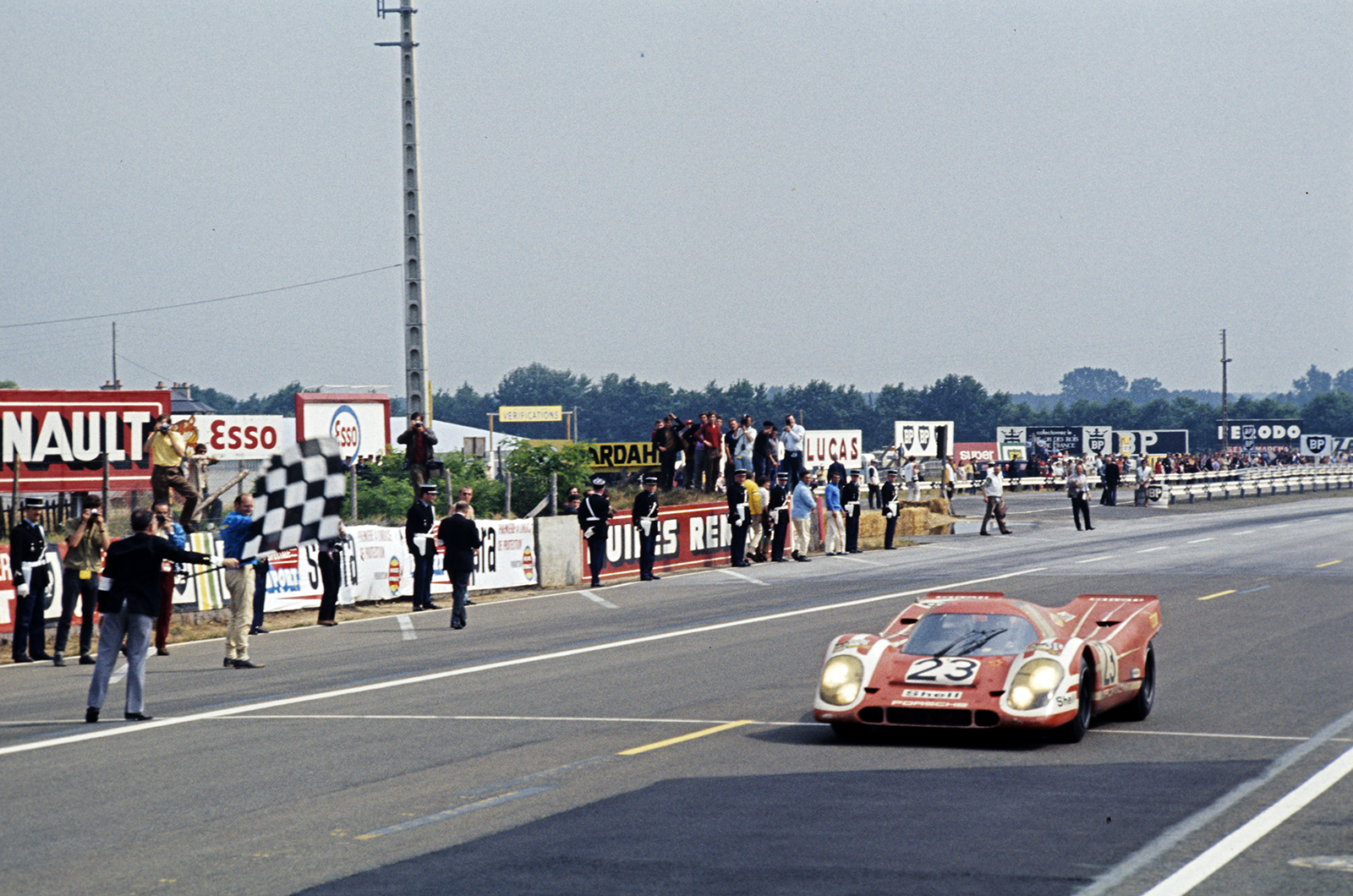 Classic & Sports Car – Stirling Moss’ Mercedes tops first Concours Virtual