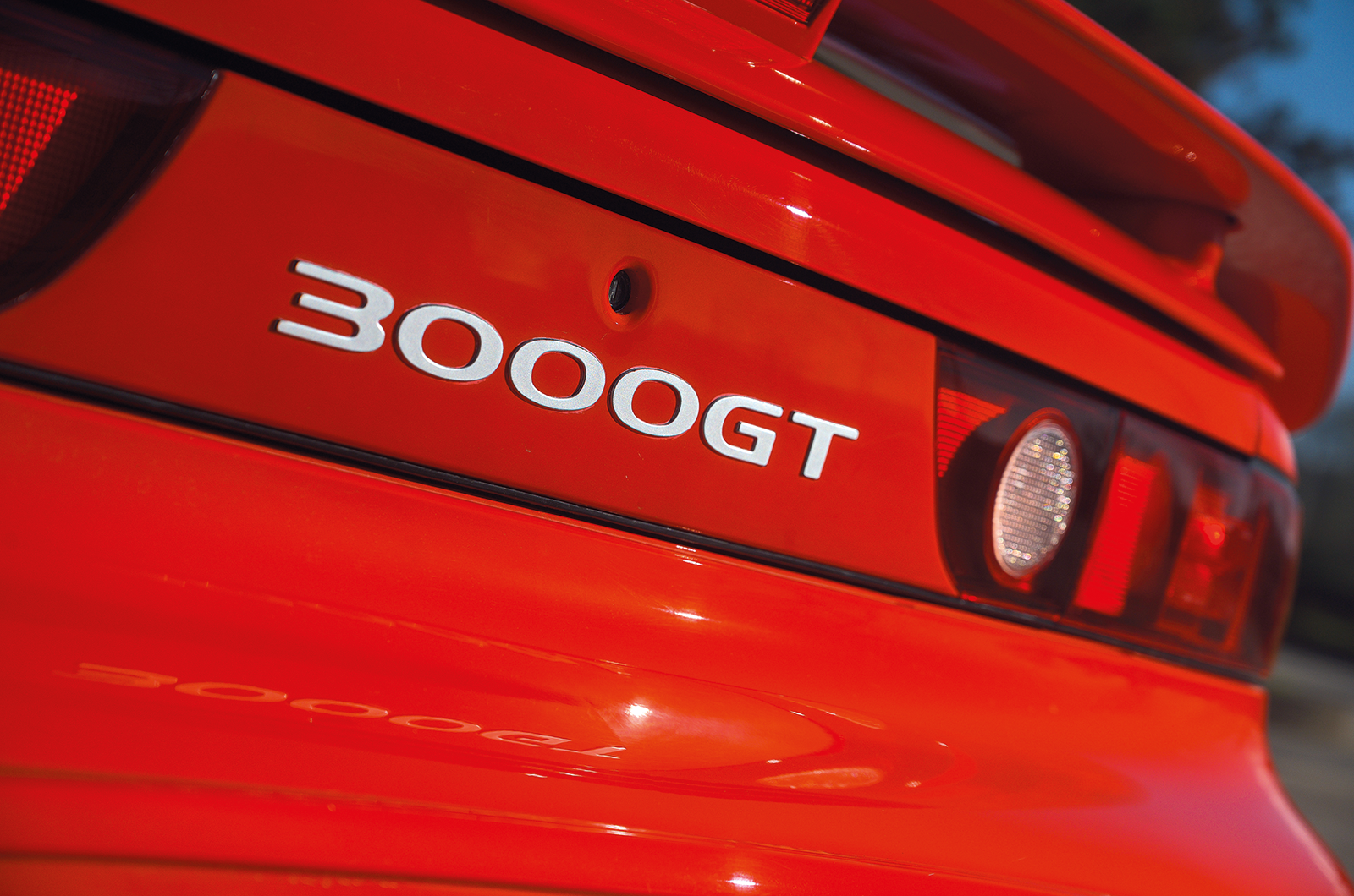 Classic & Sports Car – Street fighters: Mitsubishi 3000GT vs Toyota Supra vs Nissan 300ZX