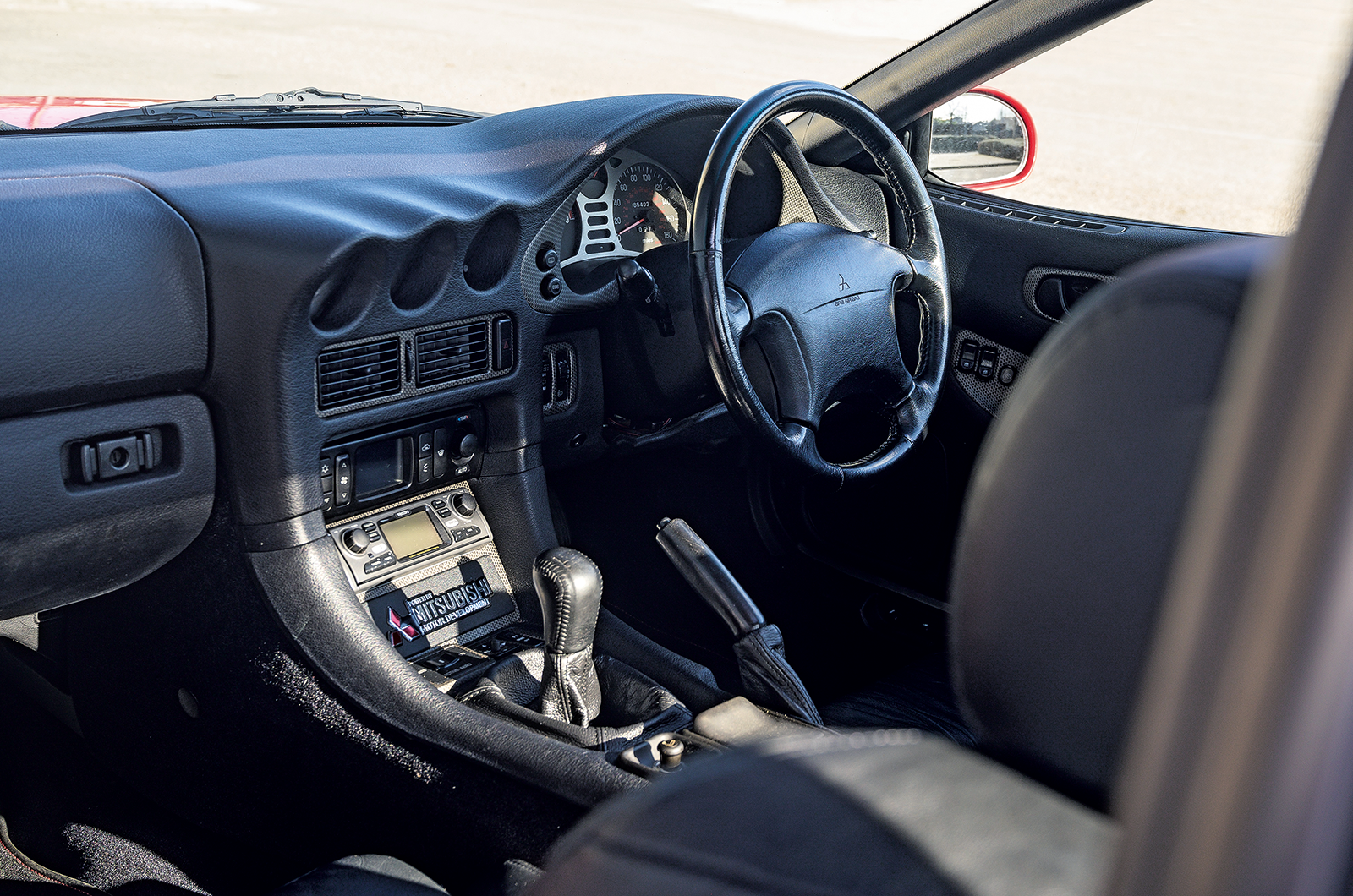 Classic & Sports Car – Street fighters: Mitsubishi 3000GT vs Toyota Supra vs Nissan 300ZX