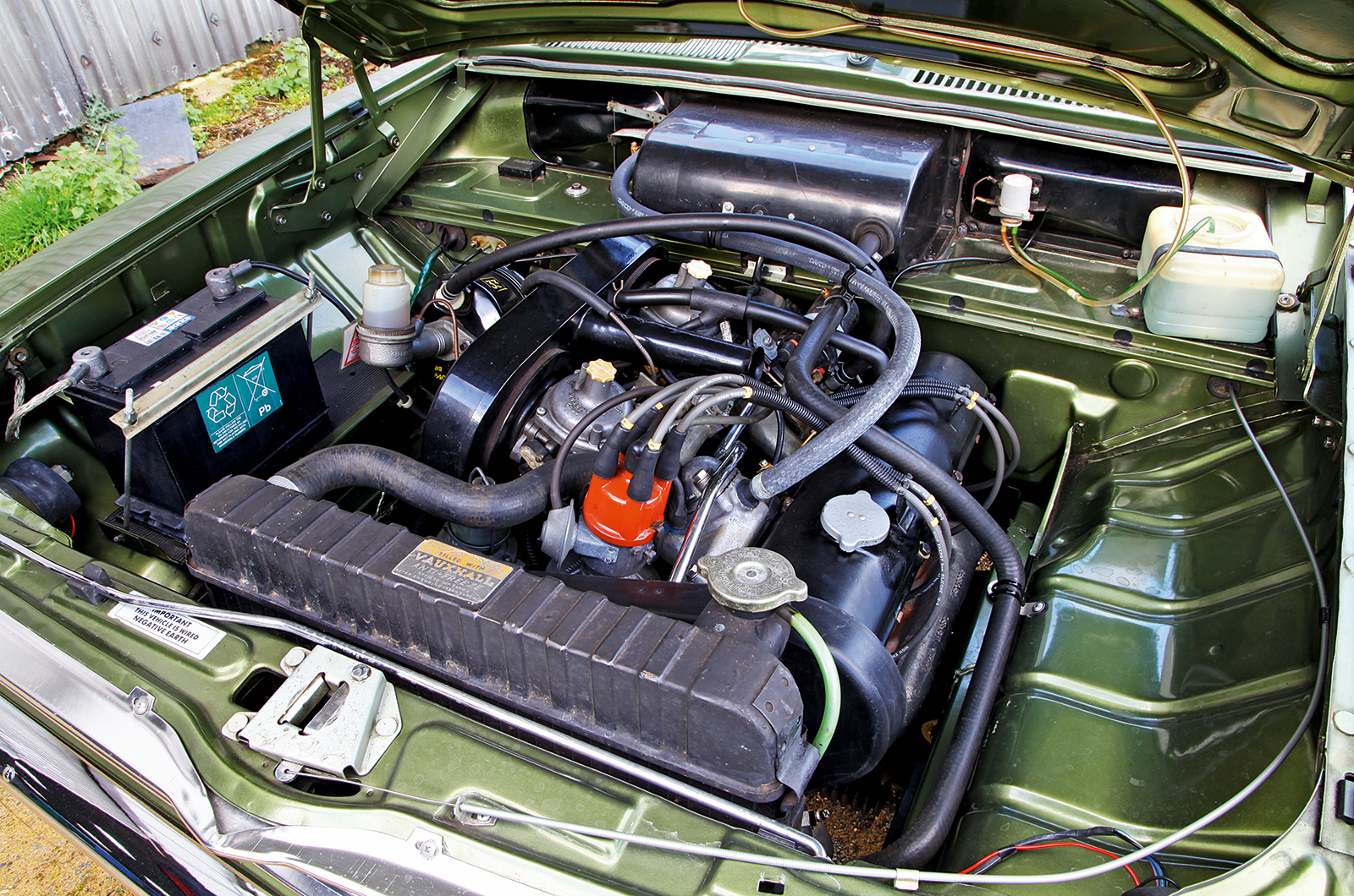 Classic & Sports Car – Budget sporting saloons: Triumph Vitesse vs Vauxhall Viva GT