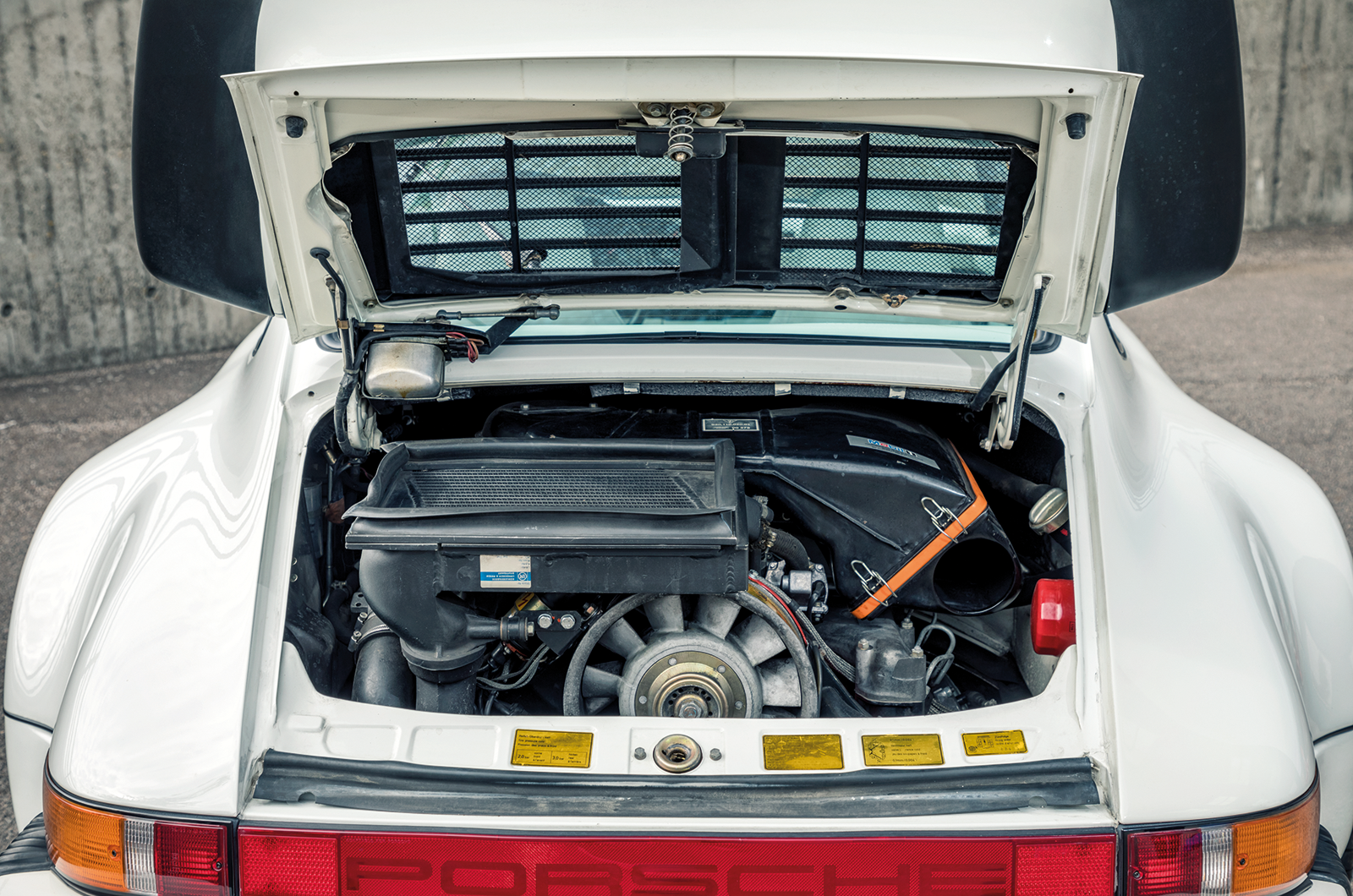 Classic & Sports Car – ’80s supercar shootout: Lamborghini Countach vs Porsche 911 turbo vs Ferrari Testarossa