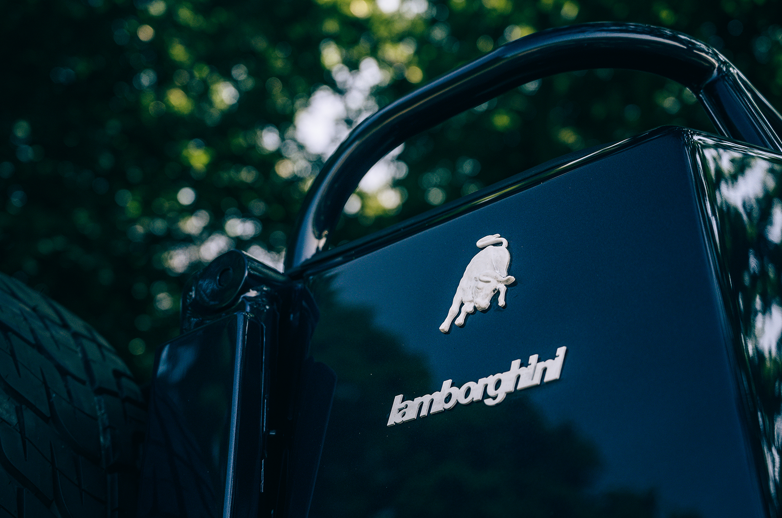 Classic & Sports Car – The Lamborghini LM002: absurd yet enchanting