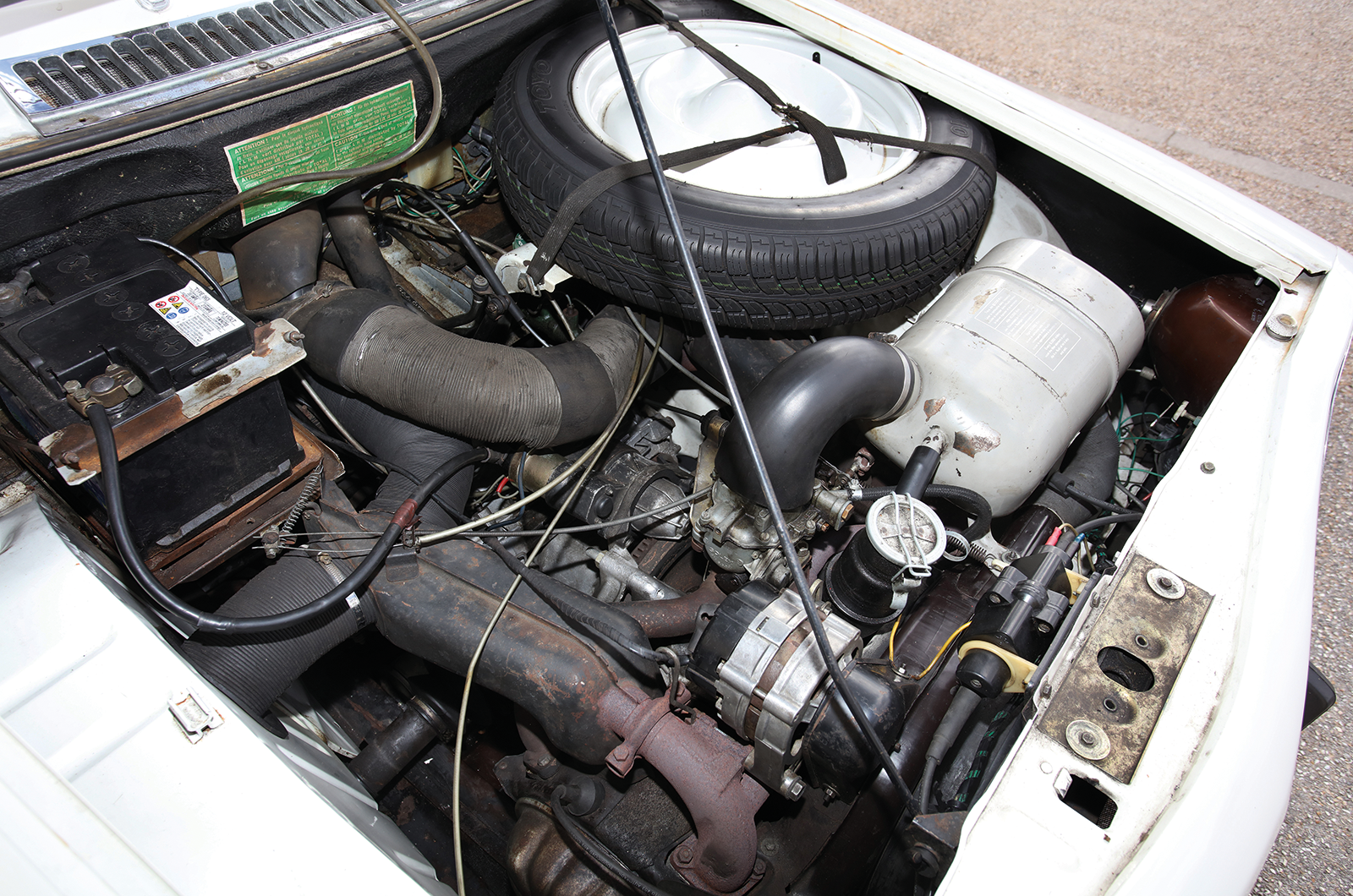 Classic & Sports Car – Love is in the air: Honda N360, Citroën Ami 8 and Volkswagen Beetle