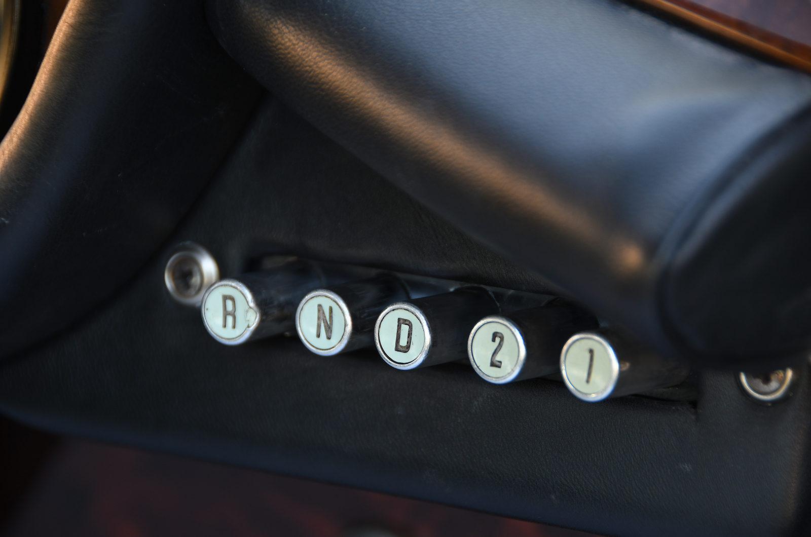 Classic & Sports Car – Transatlantic hybrids: Bristol 407, Jensen C-V8 and Gordon-Keeble GK1