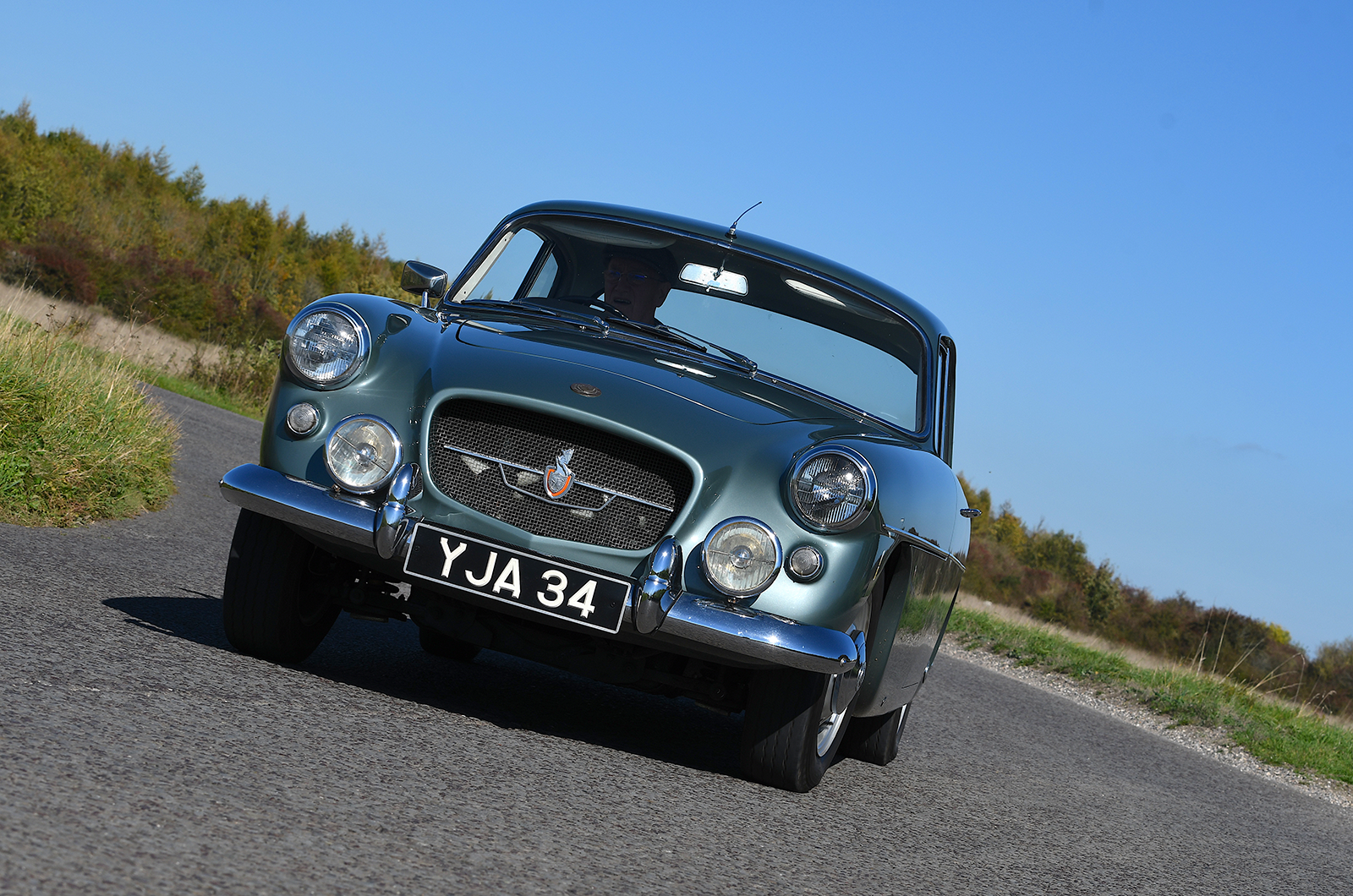 Classic & Sports Car – Transatlantic hybrids: Bristol 407, Jensen C-V8 and Gordon-Keeble GK1