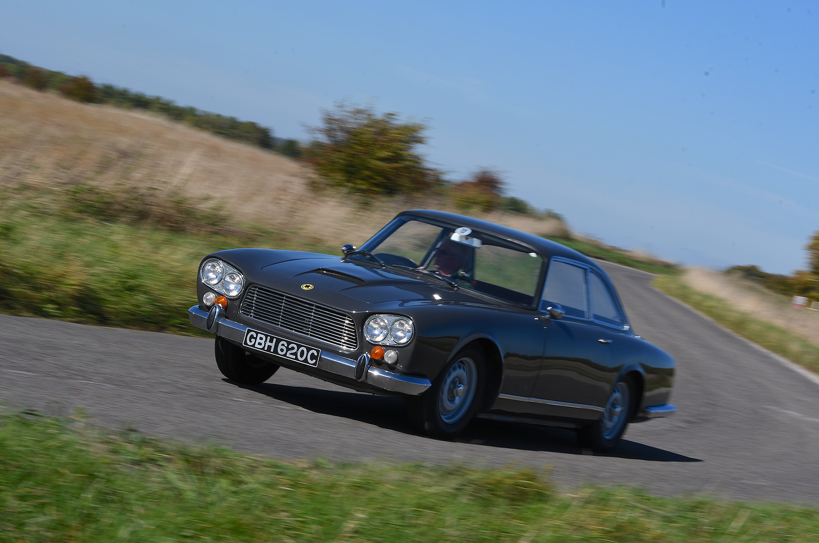 Classic & Sports Car – Transatlantic hybrids: Bristol 407, Jensen C-V8 and Gordon-Keeble GK1