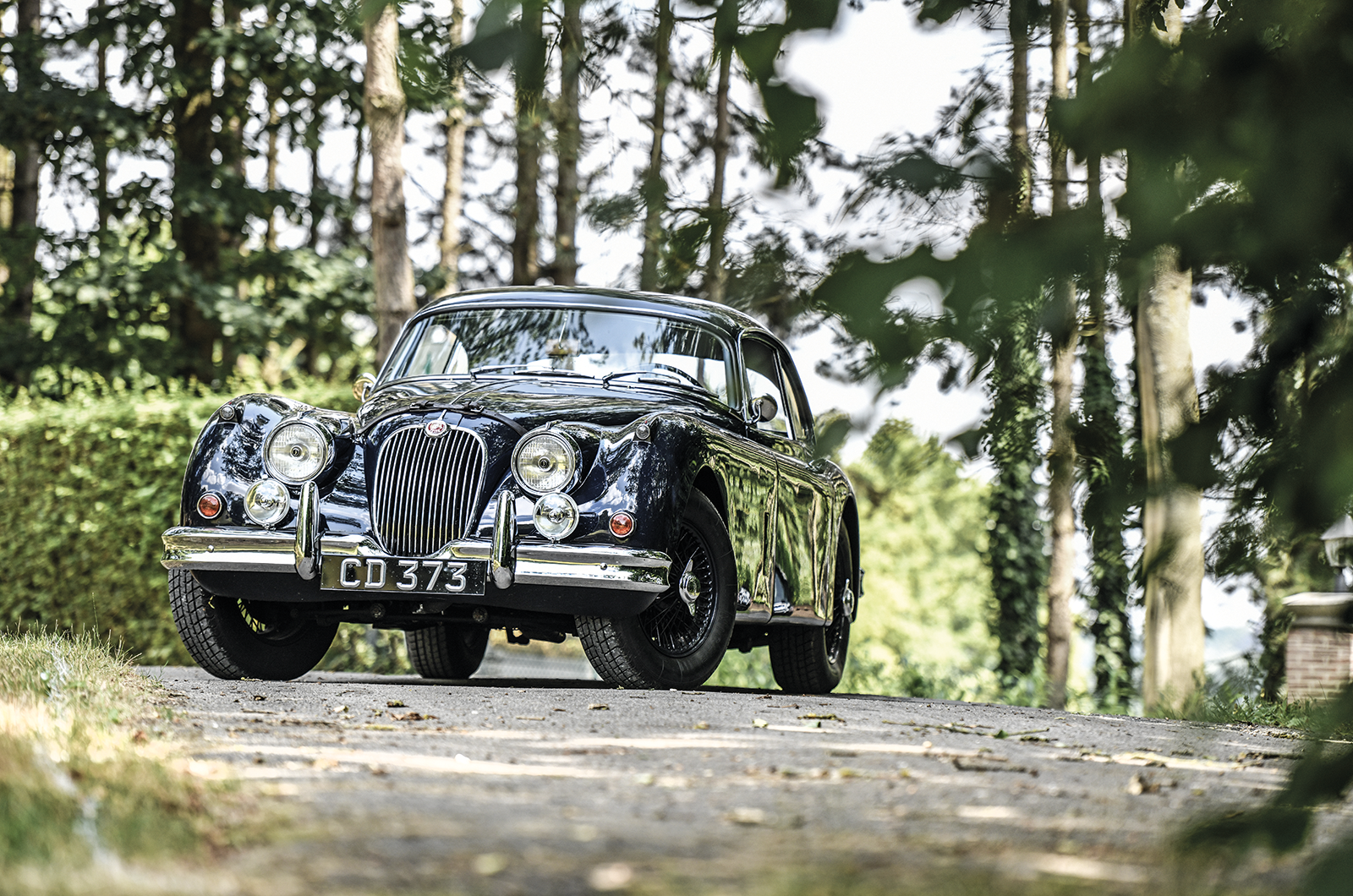 Classic & Sports Car – Jaguar XK150: the Big Cat that came home