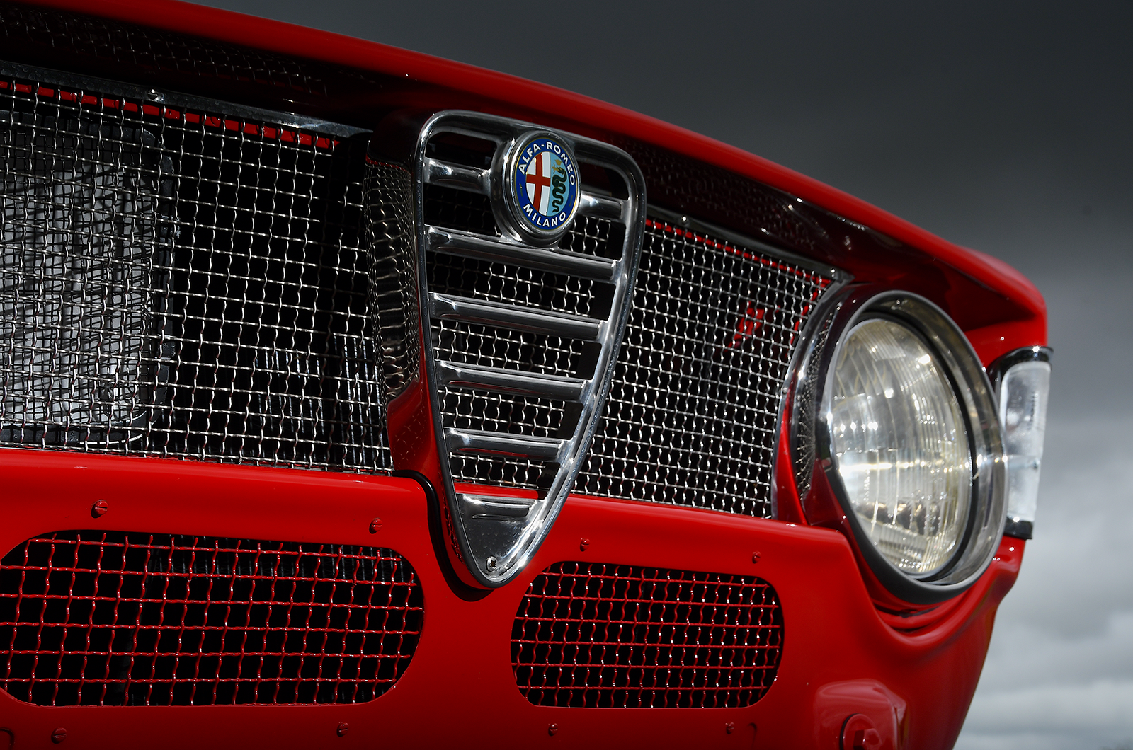 Classic & Sports Car – Driving Jochen Rindt’s Alfa Romeo GTA