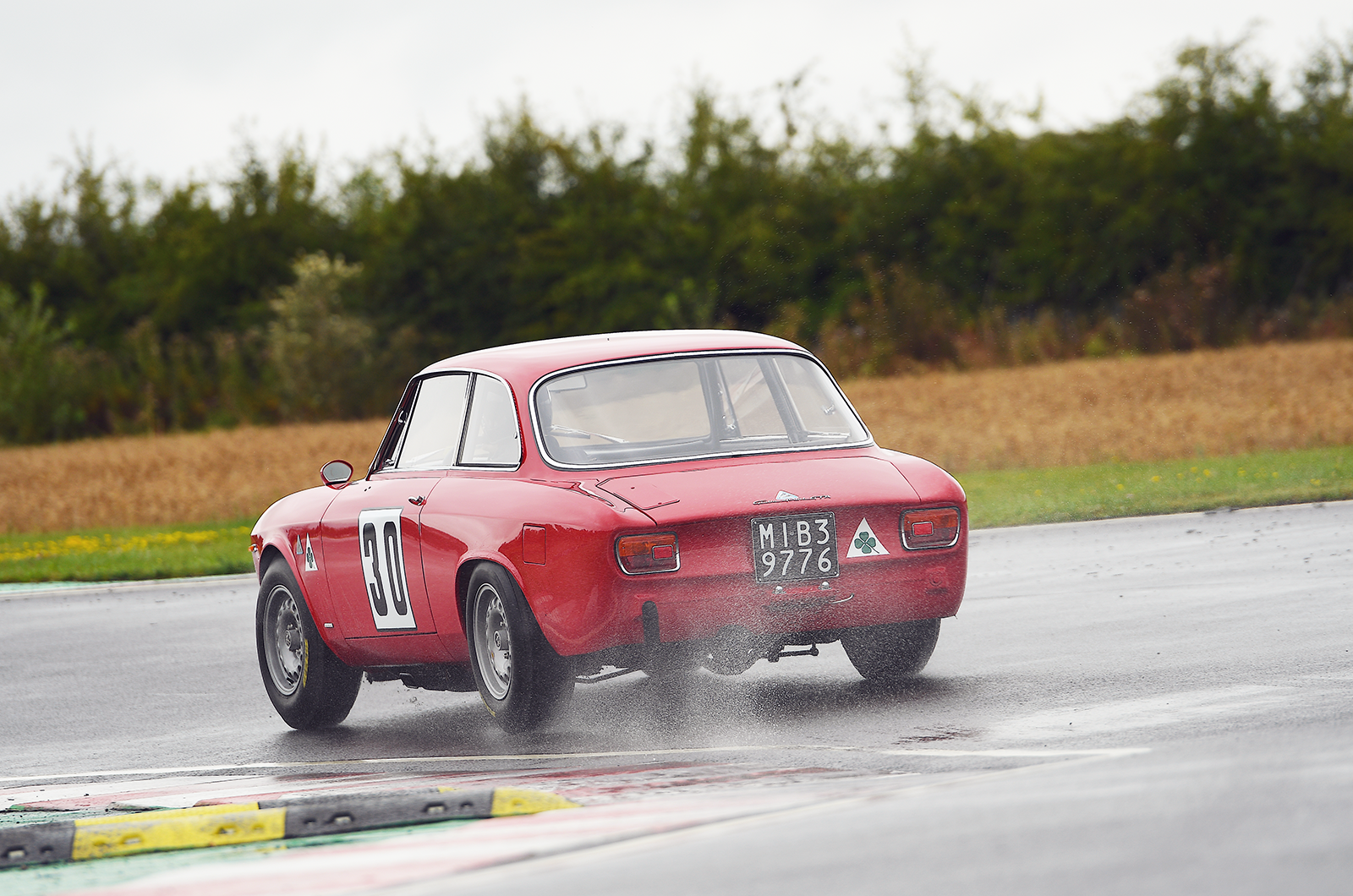 Classic & Sports Car – Driving Jochen Rindt’s Alfa Romeo GTA