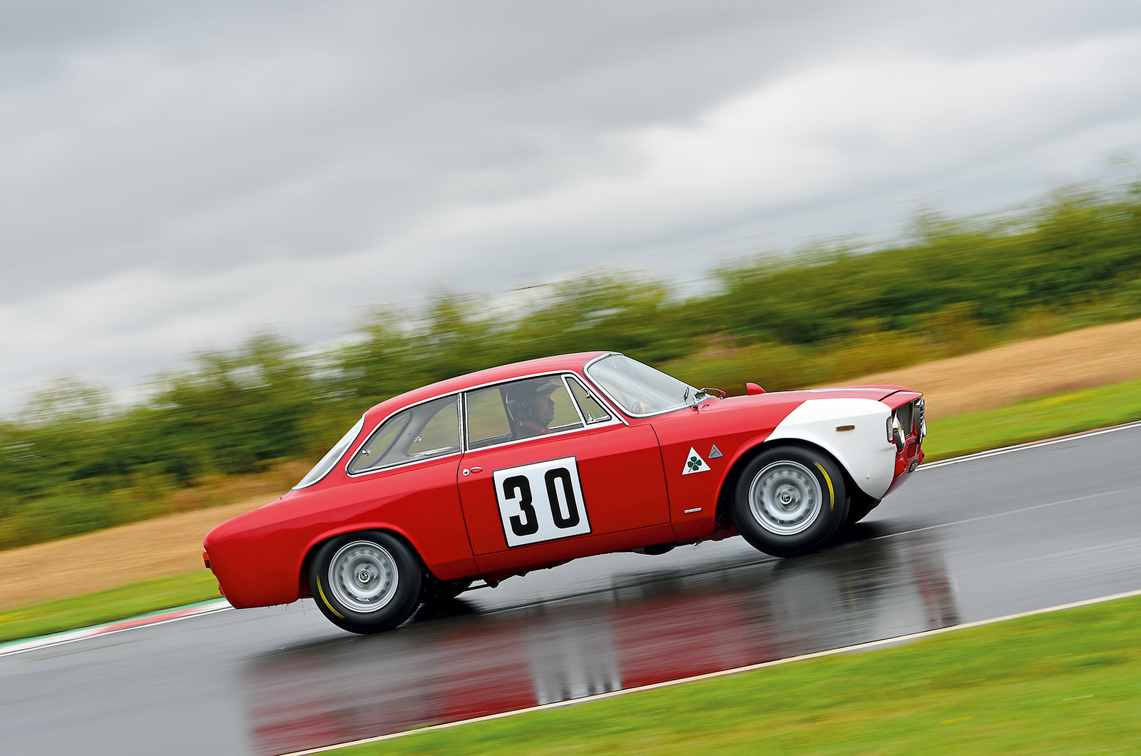 Classic & Sports Car – Driving Jochen Rindt’s Alfa Romeo GTA