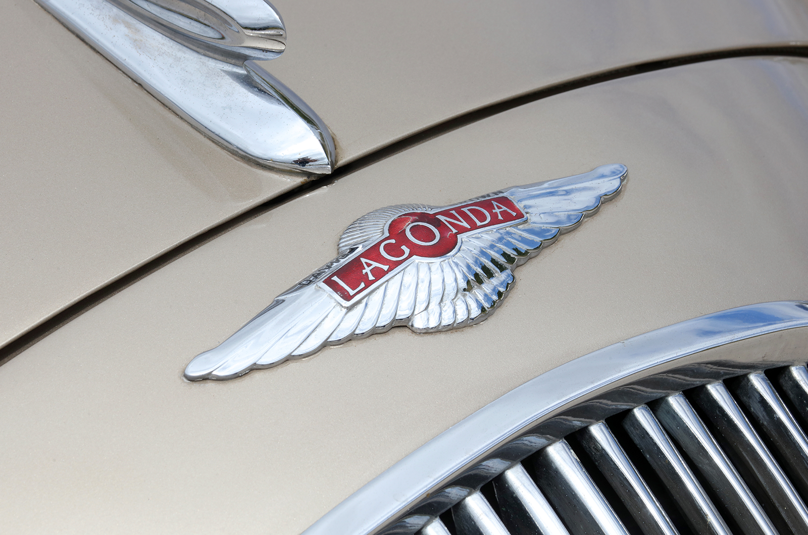 Classic & Sports Car – From the past with presence: Bristol 405 vs Lagonda 3 Litre