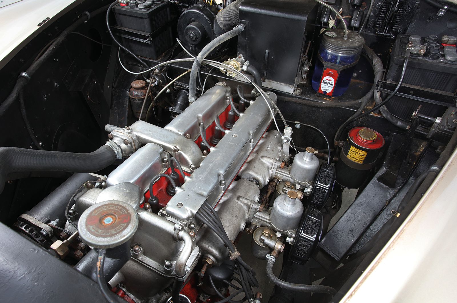 Classic & Sports Car – From the past with presence: Bristol 405 vs Lagonda 3 Litre