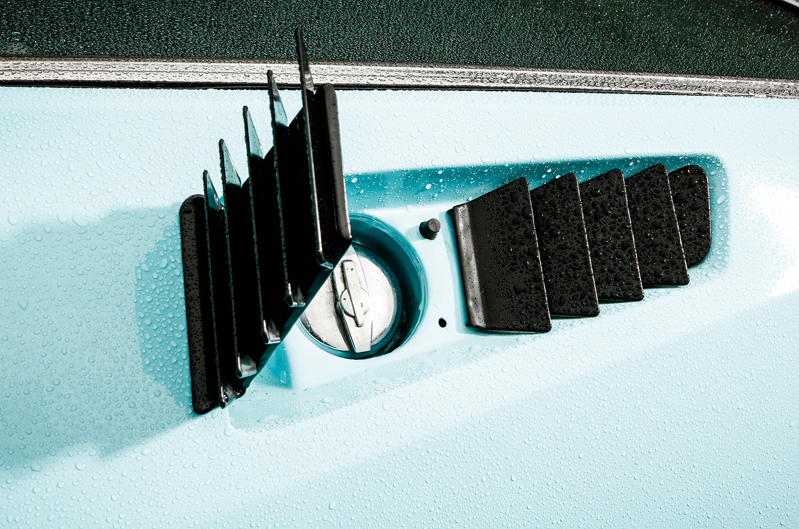 Practical performance: Lamborghini Espada vs Maserati Indy vs Ferrari 365GT4 2+2