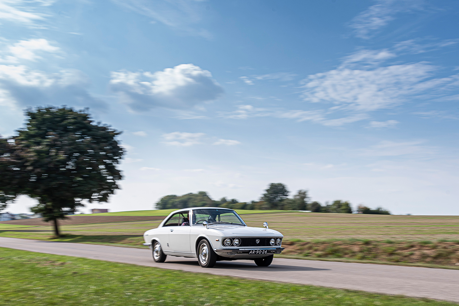 Classic & Sports Car – Quiet revolutionary: Mazda R130 Luce