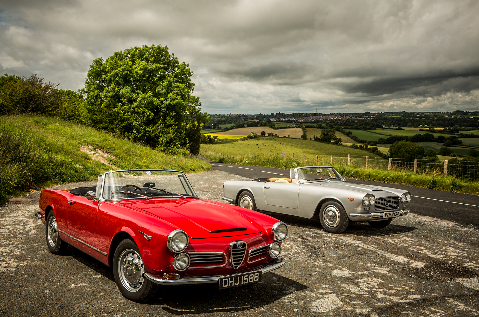 Classic & Sports Car – The art of Touring: Lancia Flaminia vs Alfa Romeo Spider