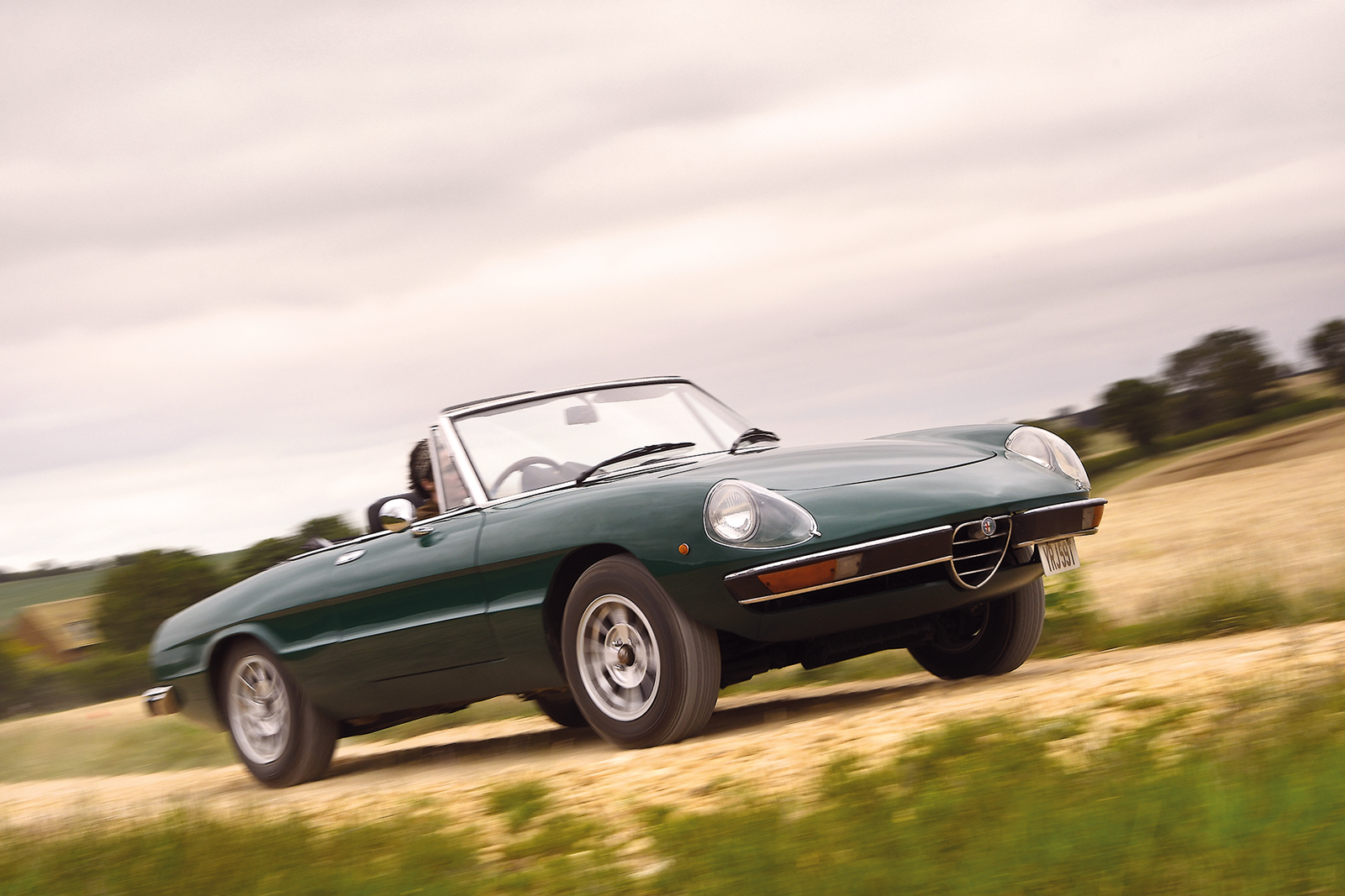 Classic & Sports Car – Recapturing a much-loved Alfa Romeo Spider
