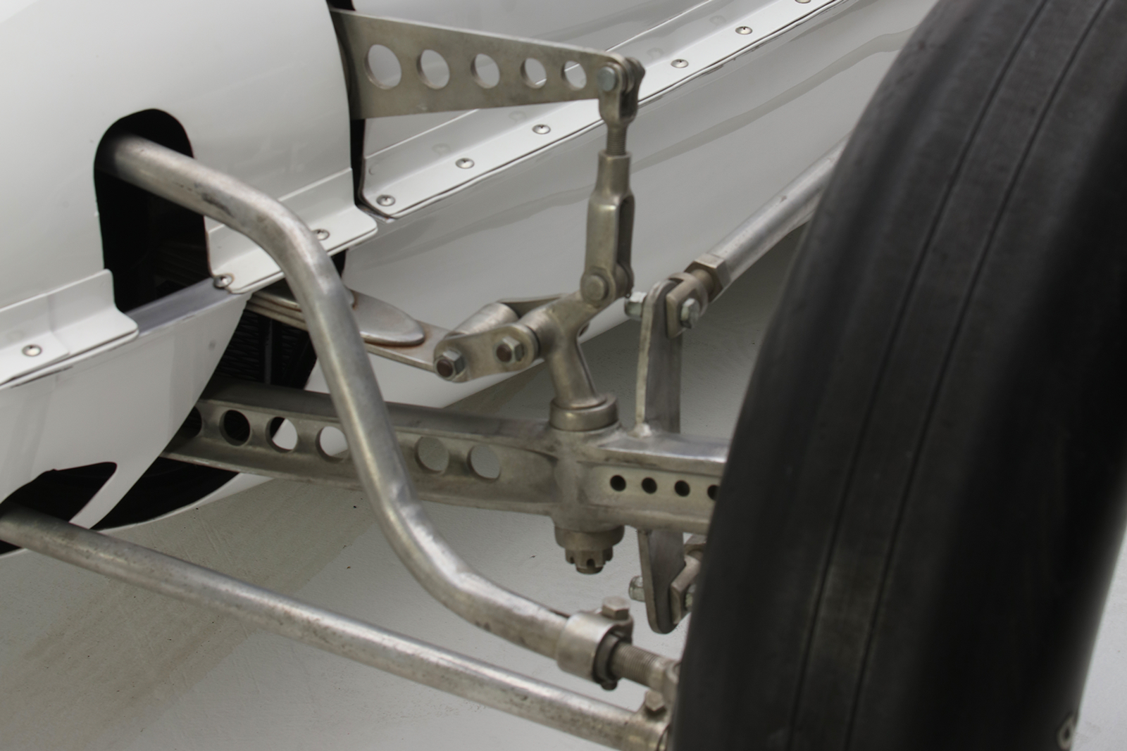 Classic & Sports Car – Meeting Alex Xydias and the iconic So-Cal Belly Tank Lakester