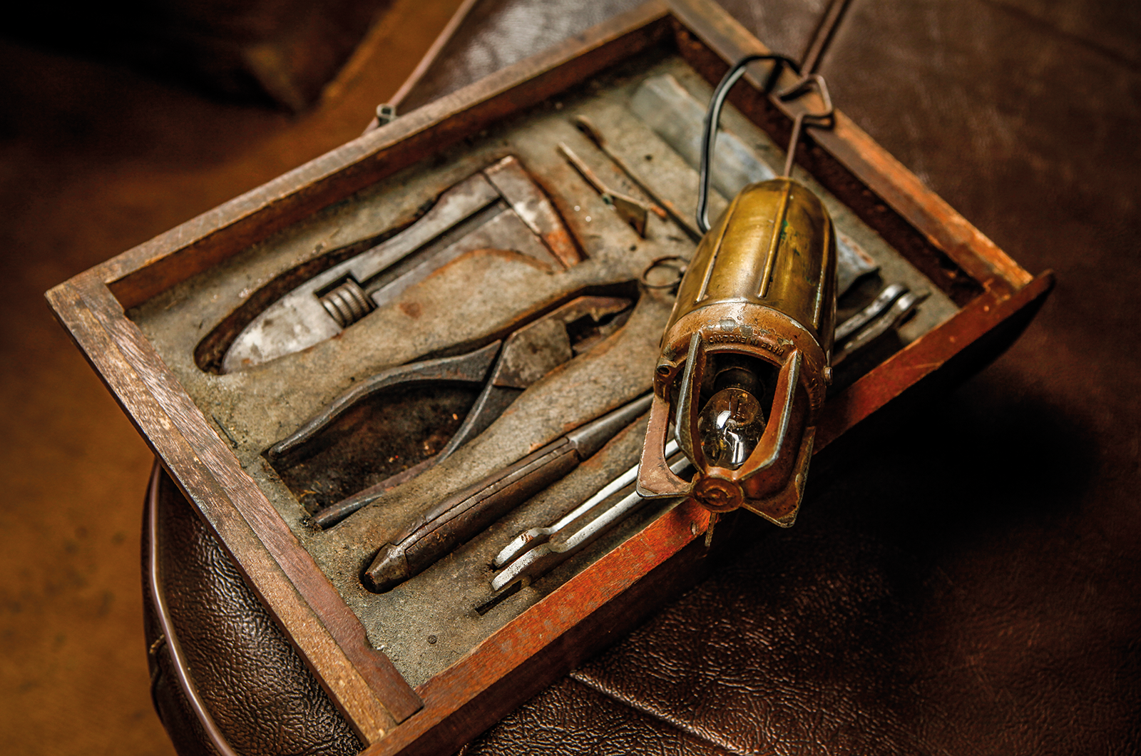 Classic & Sports Car – A touch of class: Sunbeam MkIII vs Singer Hunter