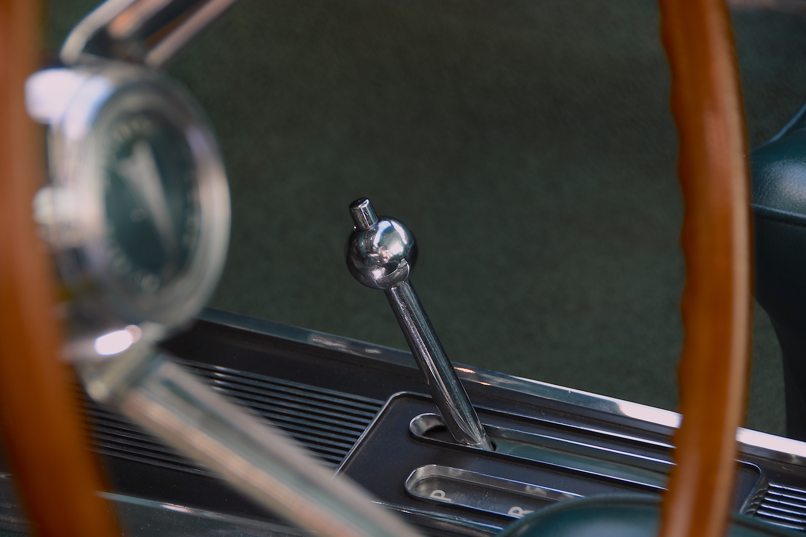 Classic & Sports Car – Pacific reunion: Nissan Skyline GT-R vs Pontiac Tempest Le Mans GTO