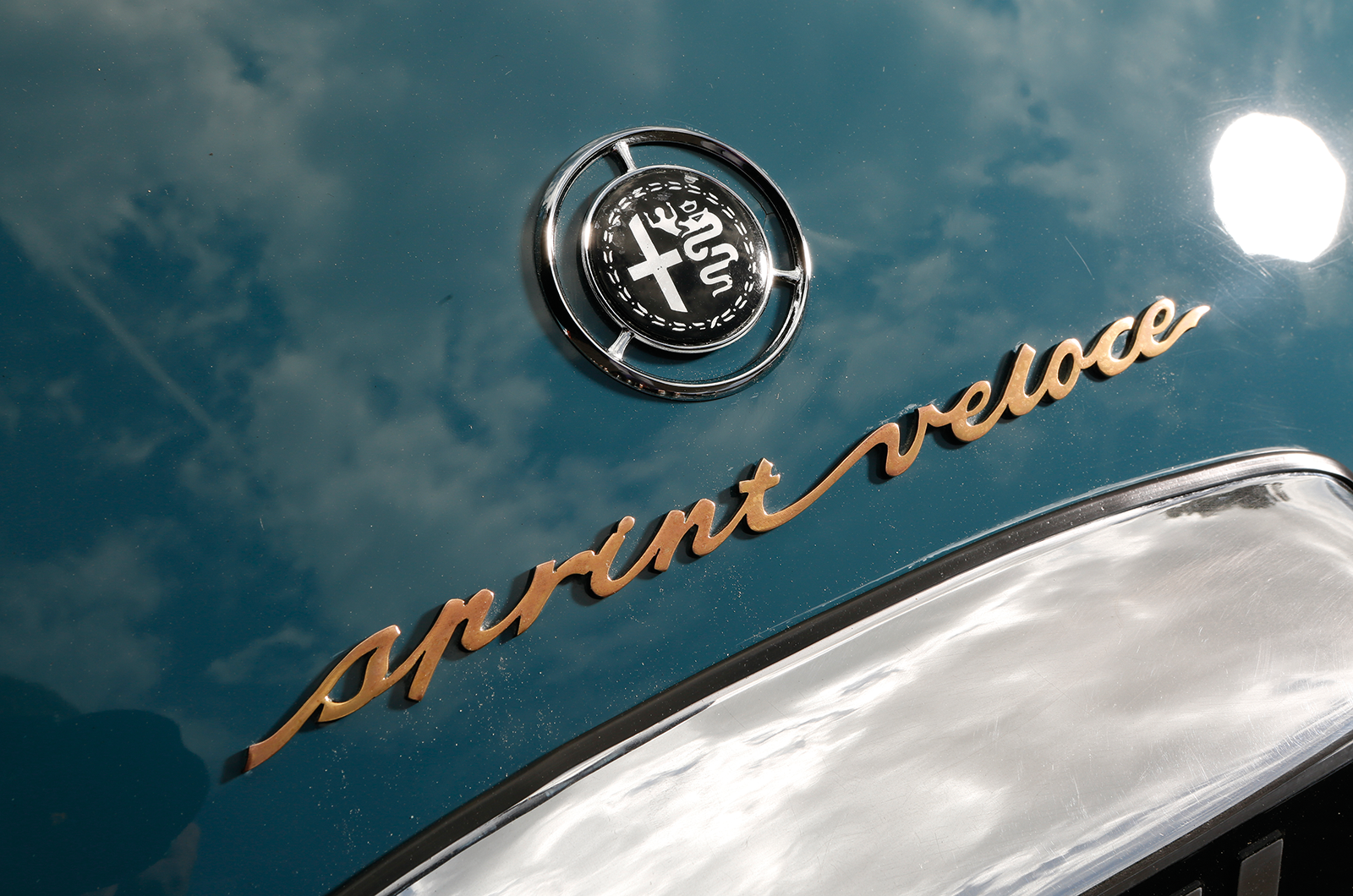 Classic & Sports Car – Little gems: Alfa Romeo vs MG vs Lotus vs Porsche