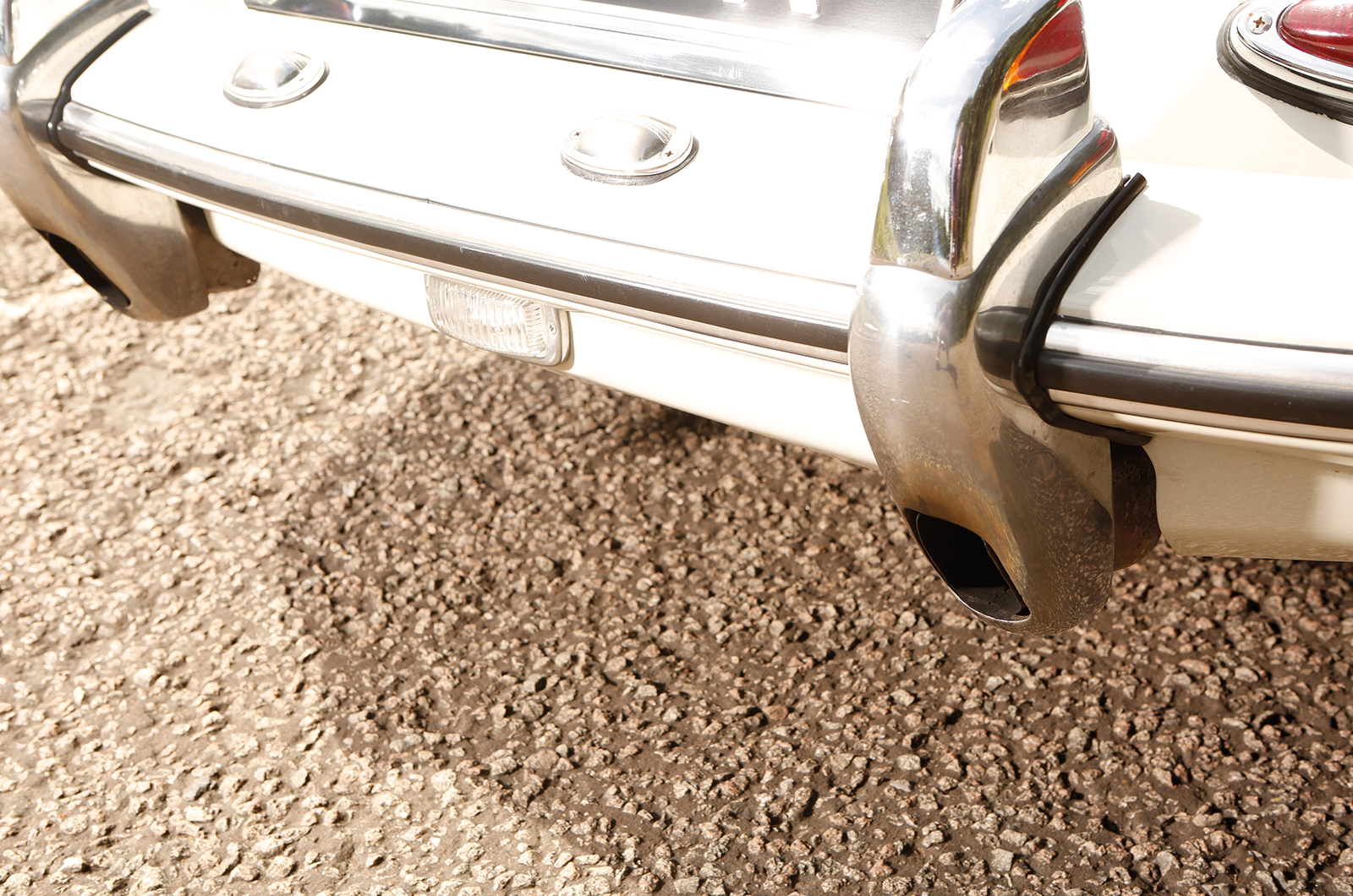 Classic & Sports Car – Little gems: Alfa Romeo vs MG vs Lotus vs Porsche