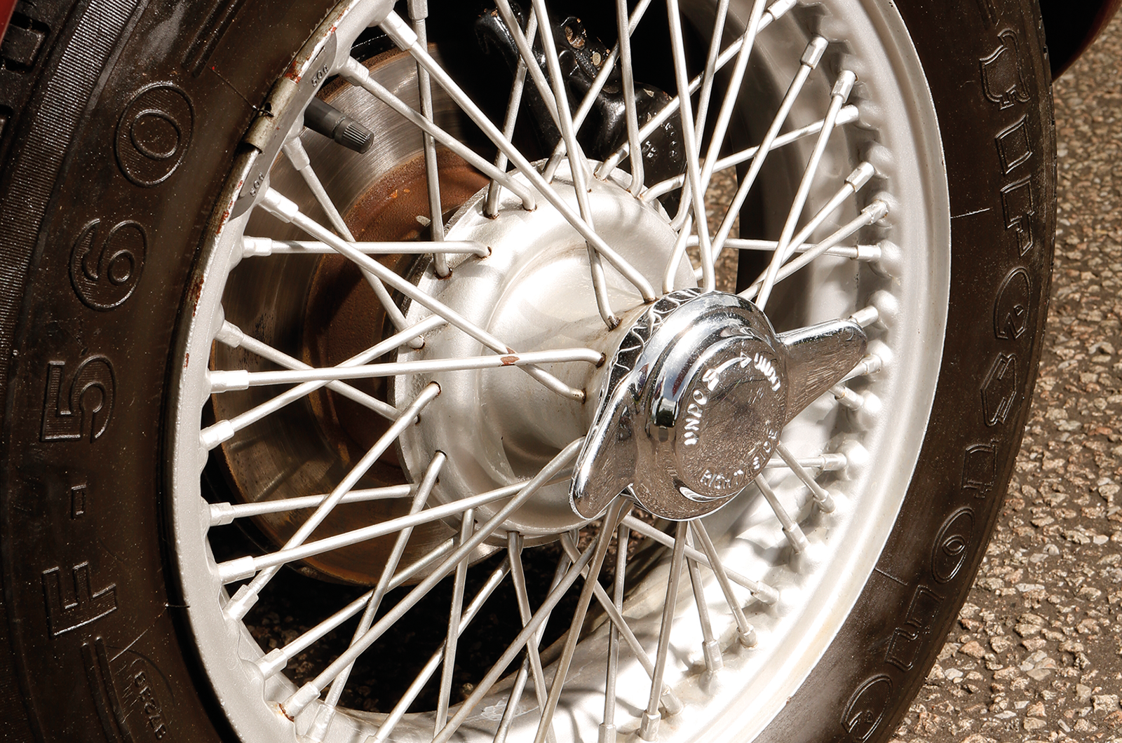 Classic & Sports Car – Little gems: Alfa Romeo vs MG vs Lotus vs Porsche