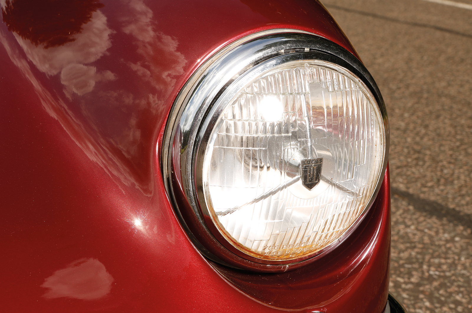 Classic & Sports Car – Little gems: Alfa Romeo vs MG vs Lotus vs Porsche