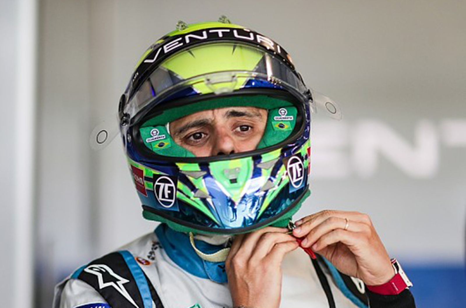 Classic & Sports Car – Classic charity auction has star appeal