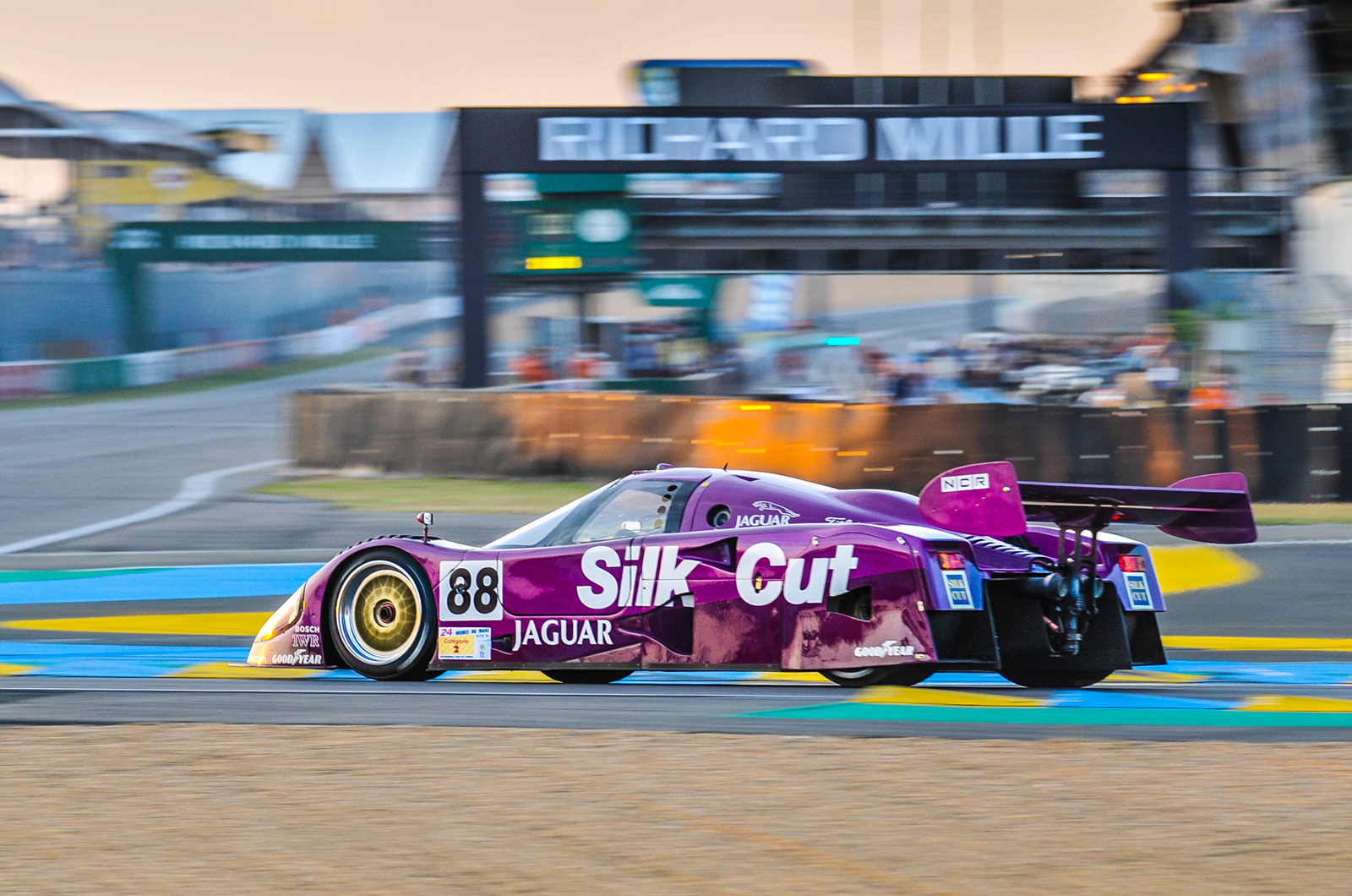 Classic & Sports Car – Le Mans Classic postponed to 2022