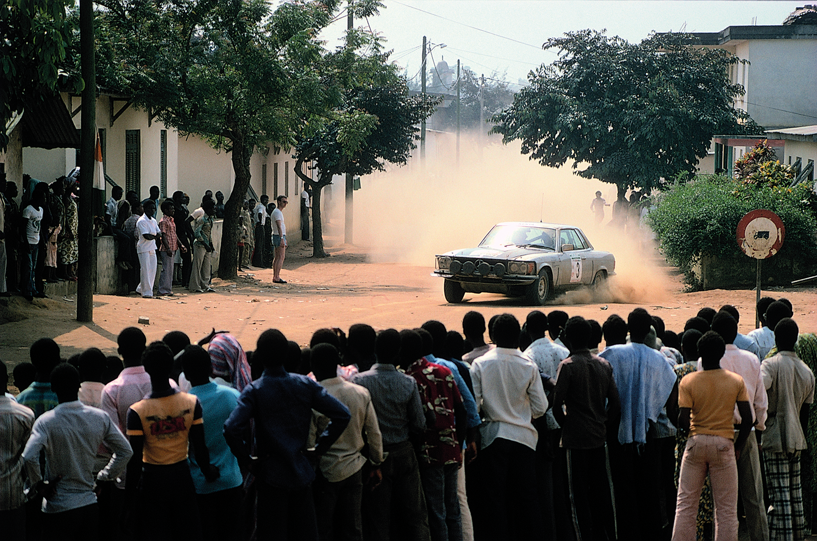 Classic & Sports Car – Mercedes-Benz 450SLC 5.0: the world’s least likely rally car?