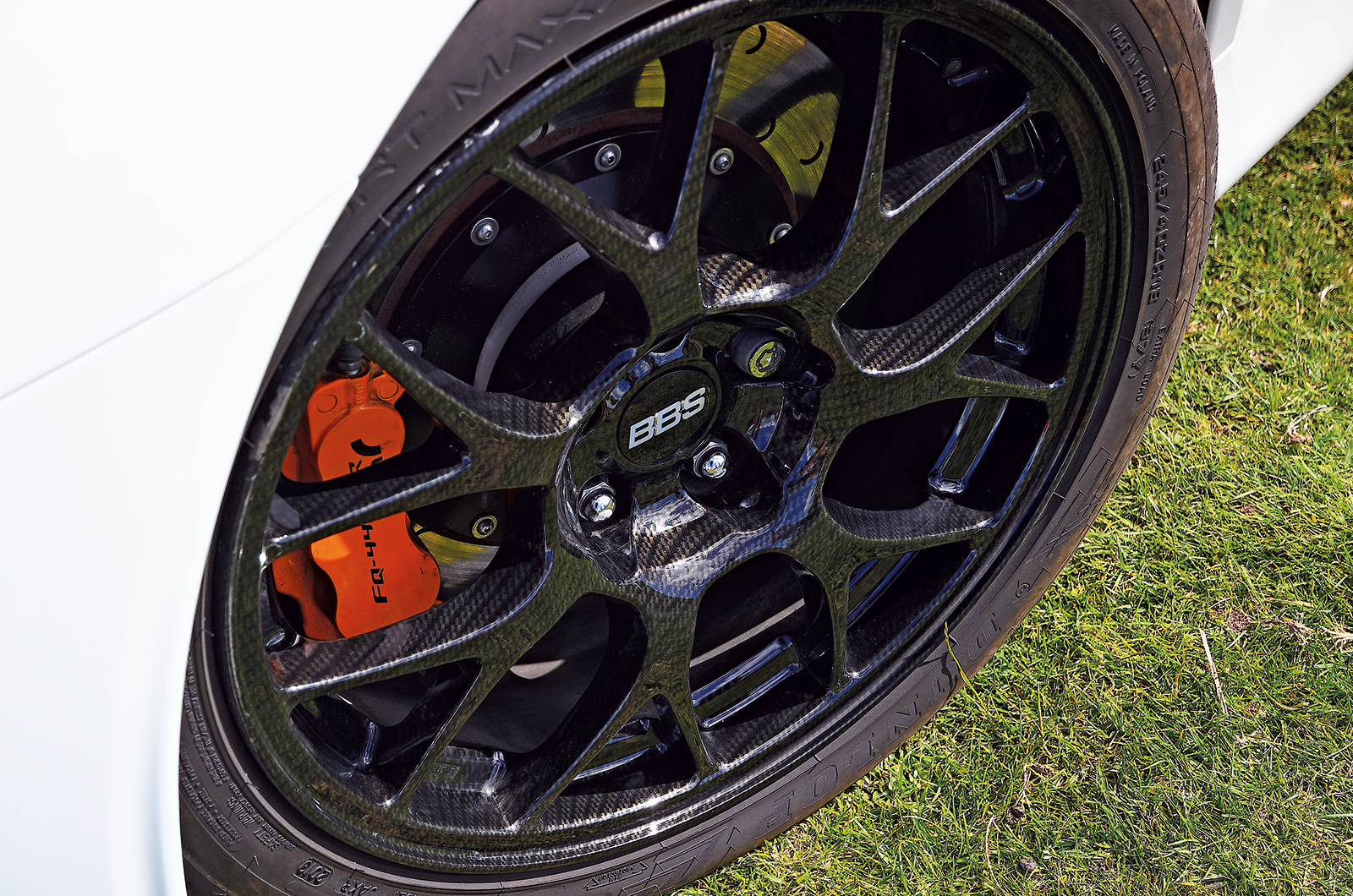 Classic & Sports Car – Signing off in style: Mitsubishi Lancer Evolution VI vs Evolution X