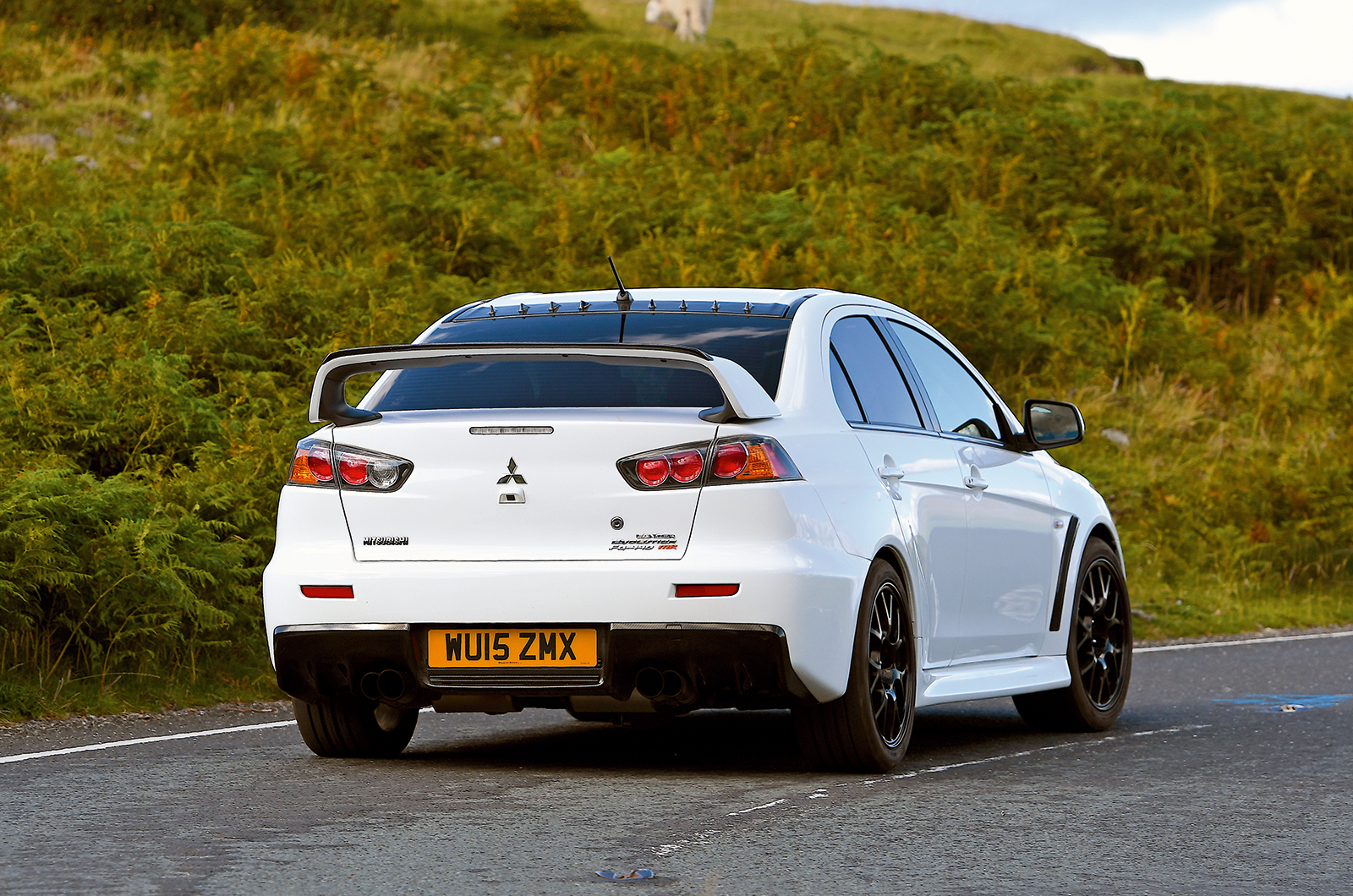 Classic & Sports Car – Signing off in style: Mitsubishi Lancer Evolution VI vs Evolution X