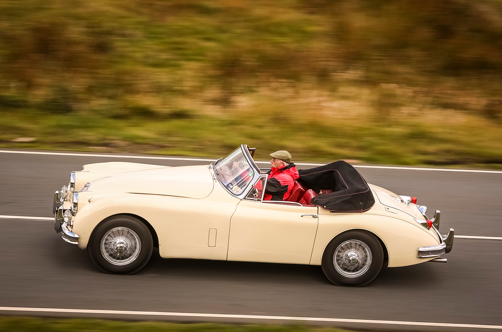 Classic & Sports Car – The £300 Jaguar XK150 that’s become a lifelong friend