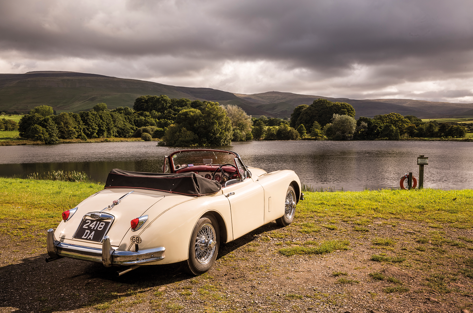 Classic & Sports Car – The £300 Jaguar XK150 that’s become a lifelong friend