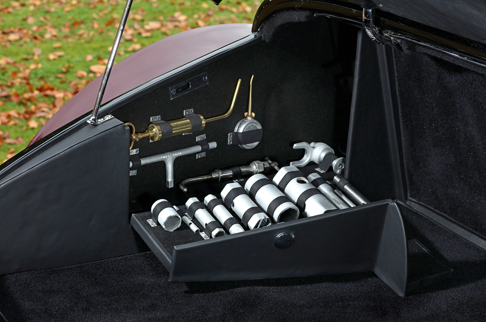 Classic & Sports Car – Meet the unique Rolls-Royce Phantom II Continental that thinks it’s a hot rod