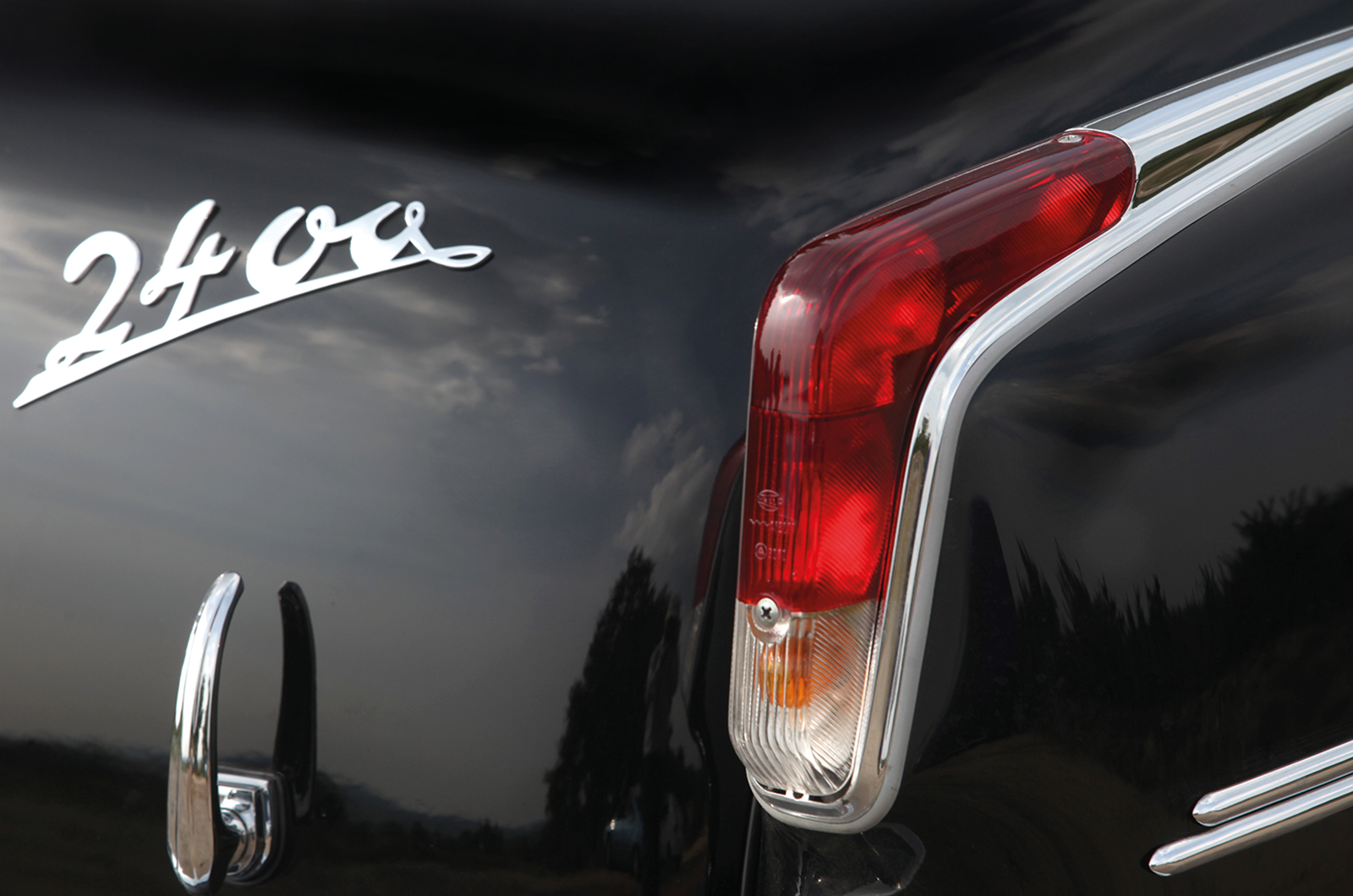 Classic & Sports Car – Some diamonds aren’t forever: Borgward Hansa 2400 Pullman