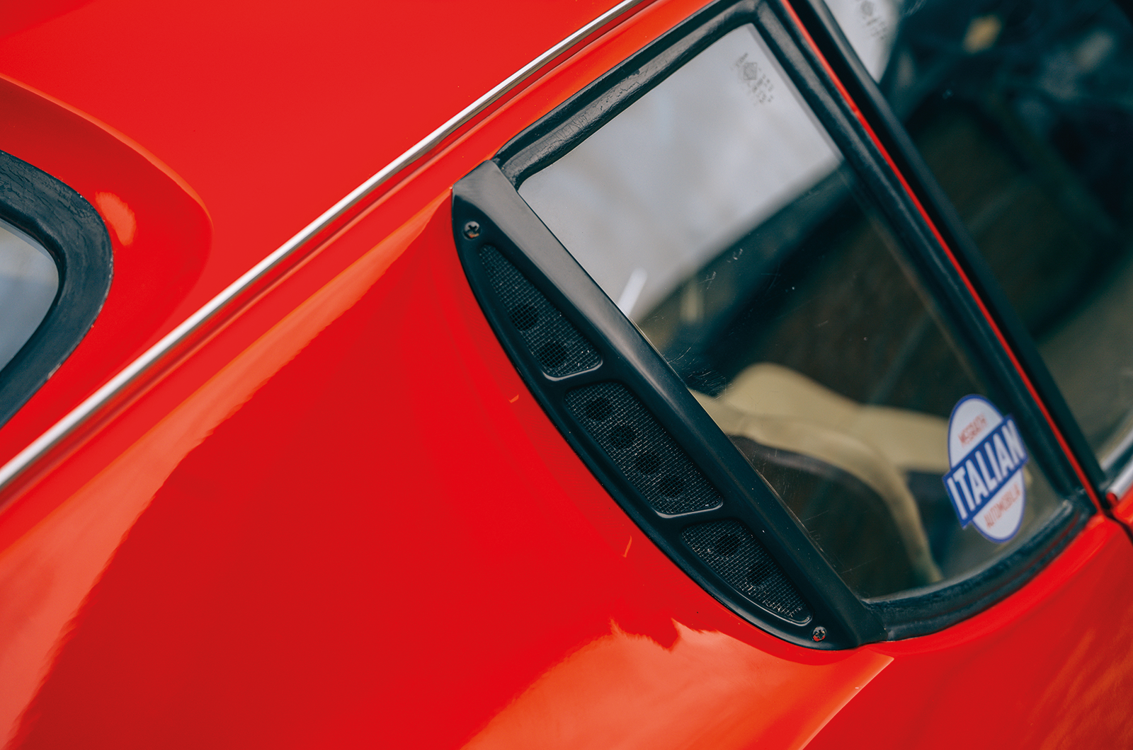 Classic & Sports Car – Lombardi Grand Prix: supercar in miniature