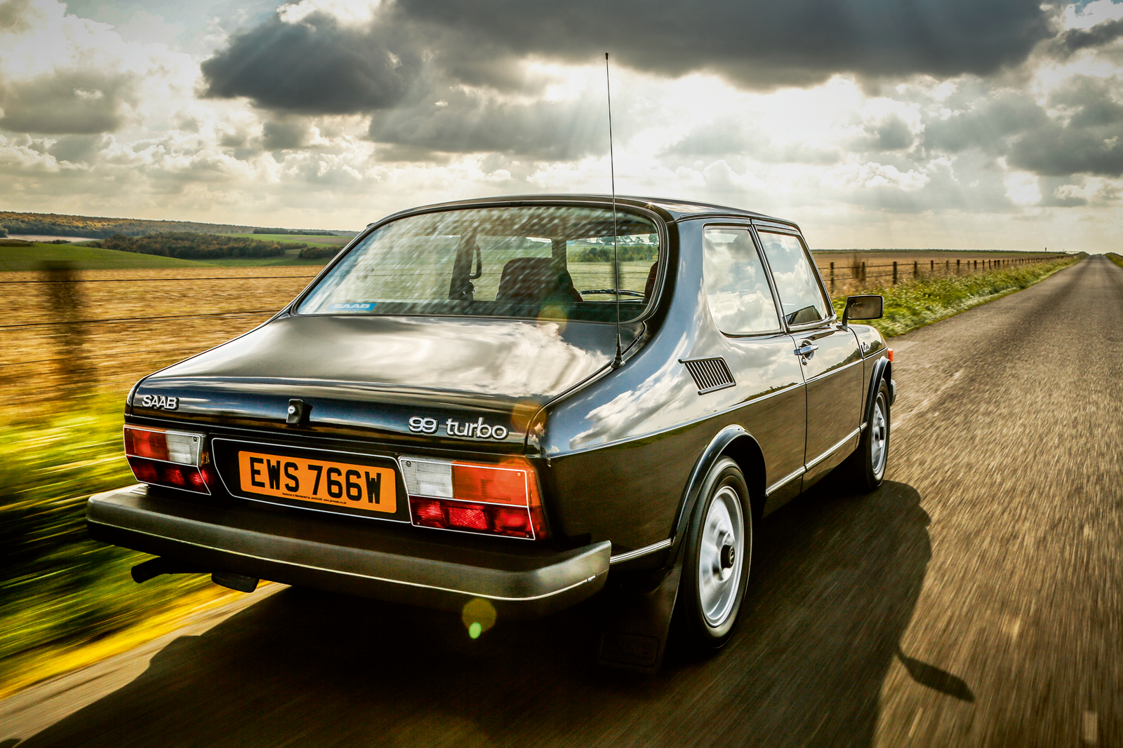 Classic & Sports Car – Wild bunch: Saab 99 vs Porsche 911 vs BMW 2002
