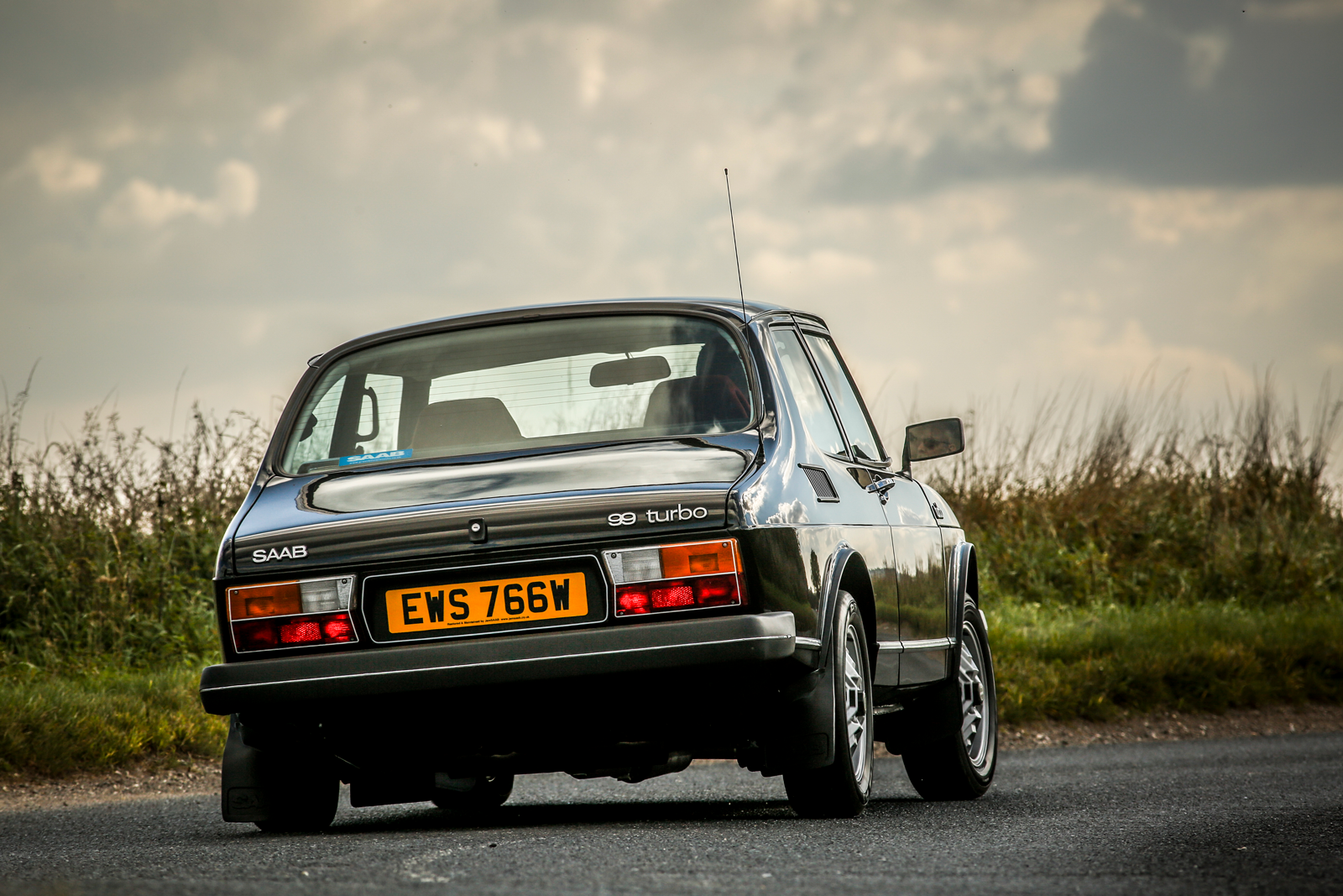 Classic & Sports Car – Wild bunch: Saab 99 vs Porsche 911 vs BMW 2002