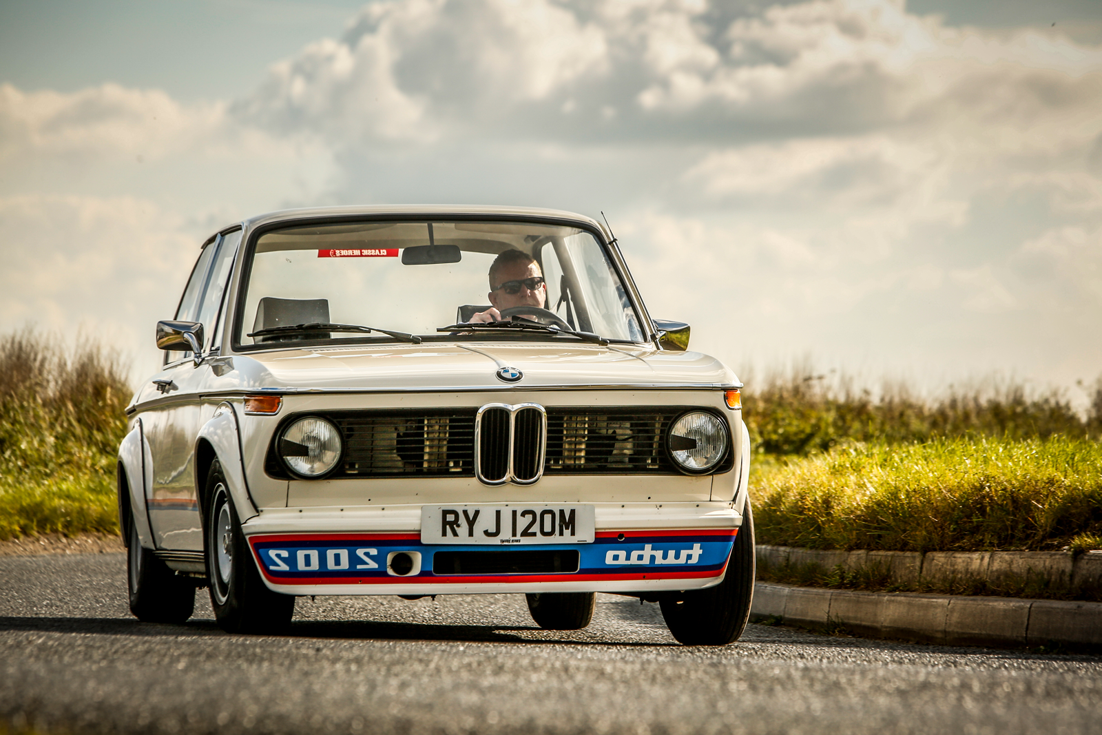 Classic & Sports Car – Wild bunch: Saab 99 vs Porsche 911 vs BMW 2002