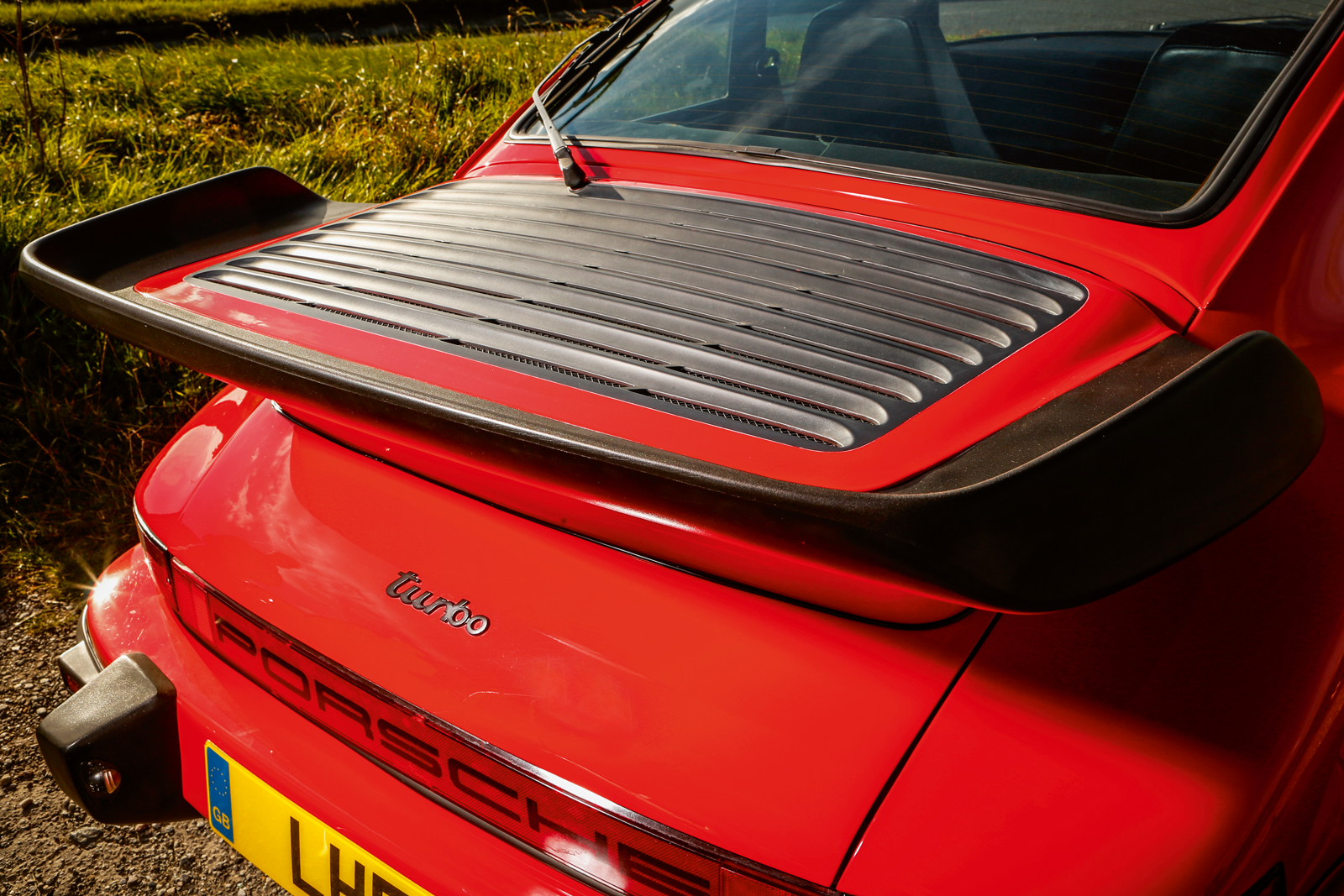 Classic & Sports Car – Wild bunch: Saab 99 vs Porsche 911 vs BMW 2002