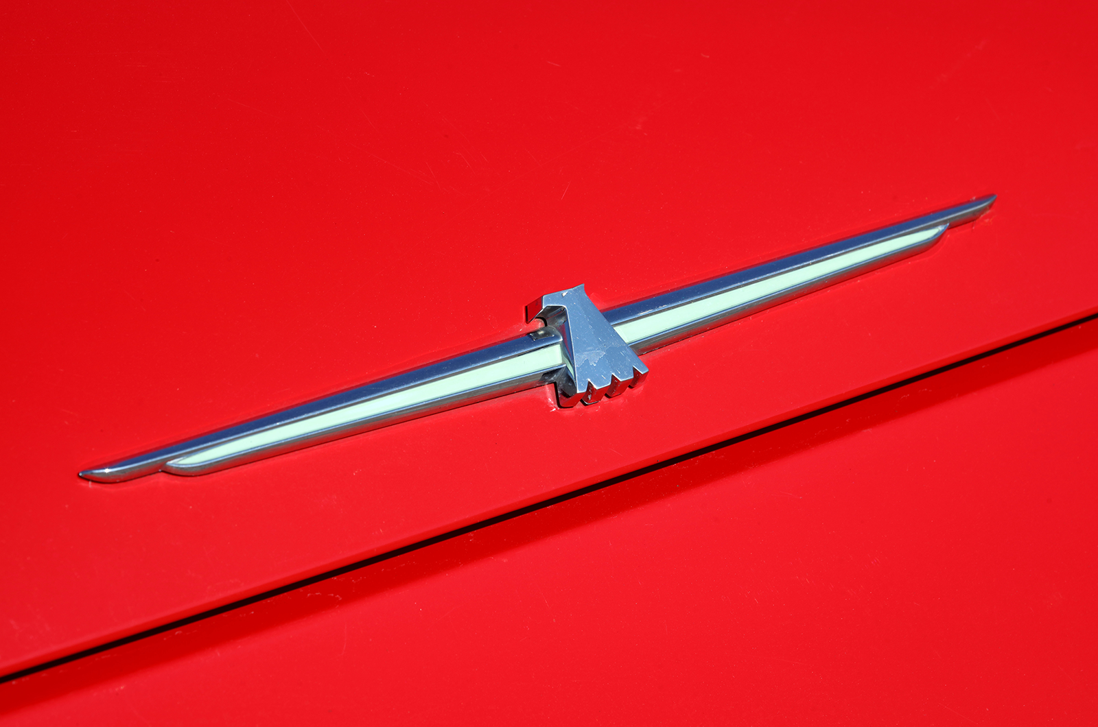 Classic & Sports Car – Is the reborn Ford Thunderbird really that bad?